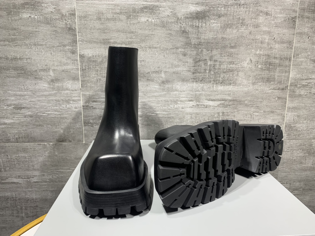 Balenciaga Male Basic Shoes M-l