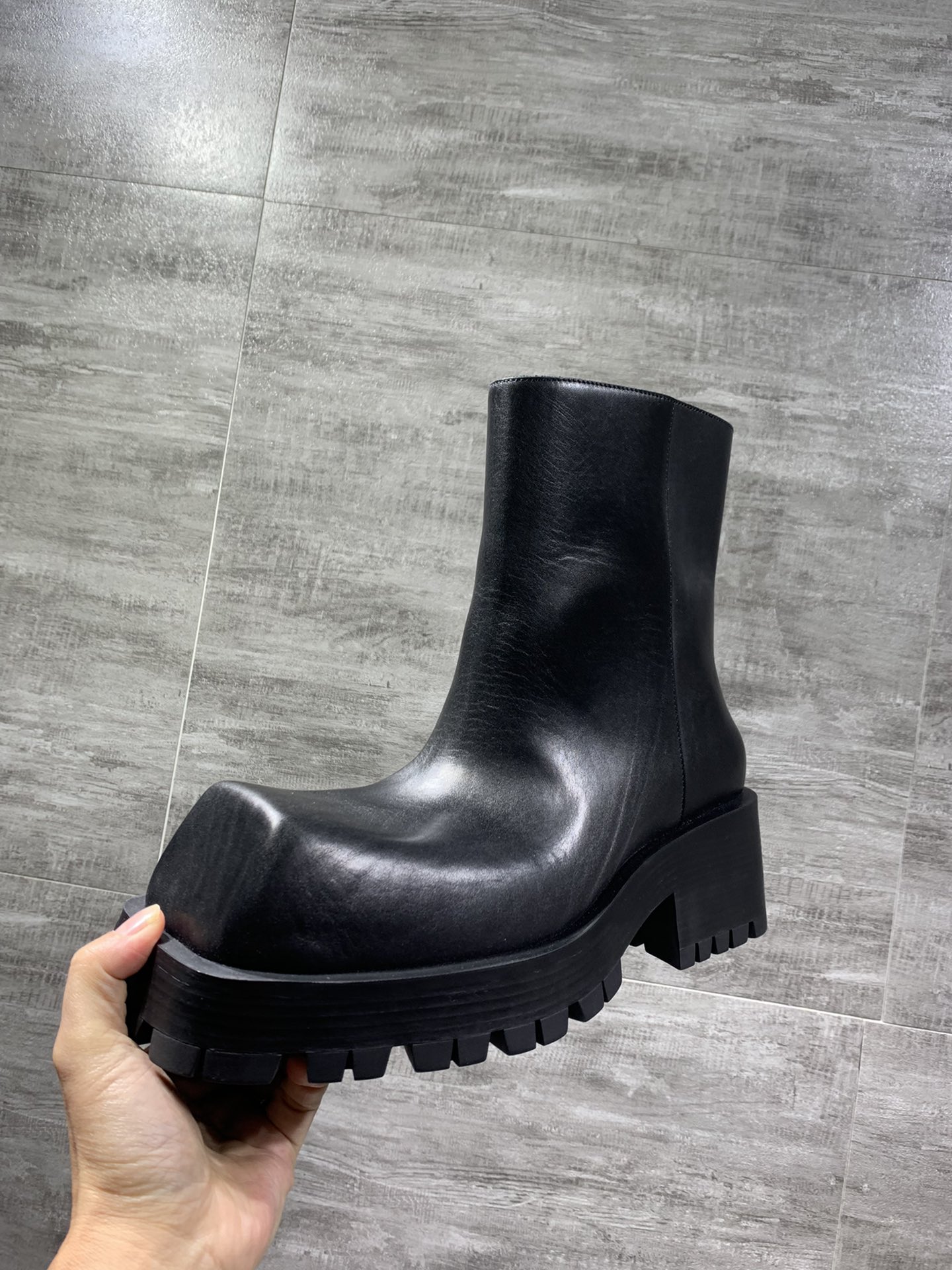 Balenciaga Male Basic Shoes M-l