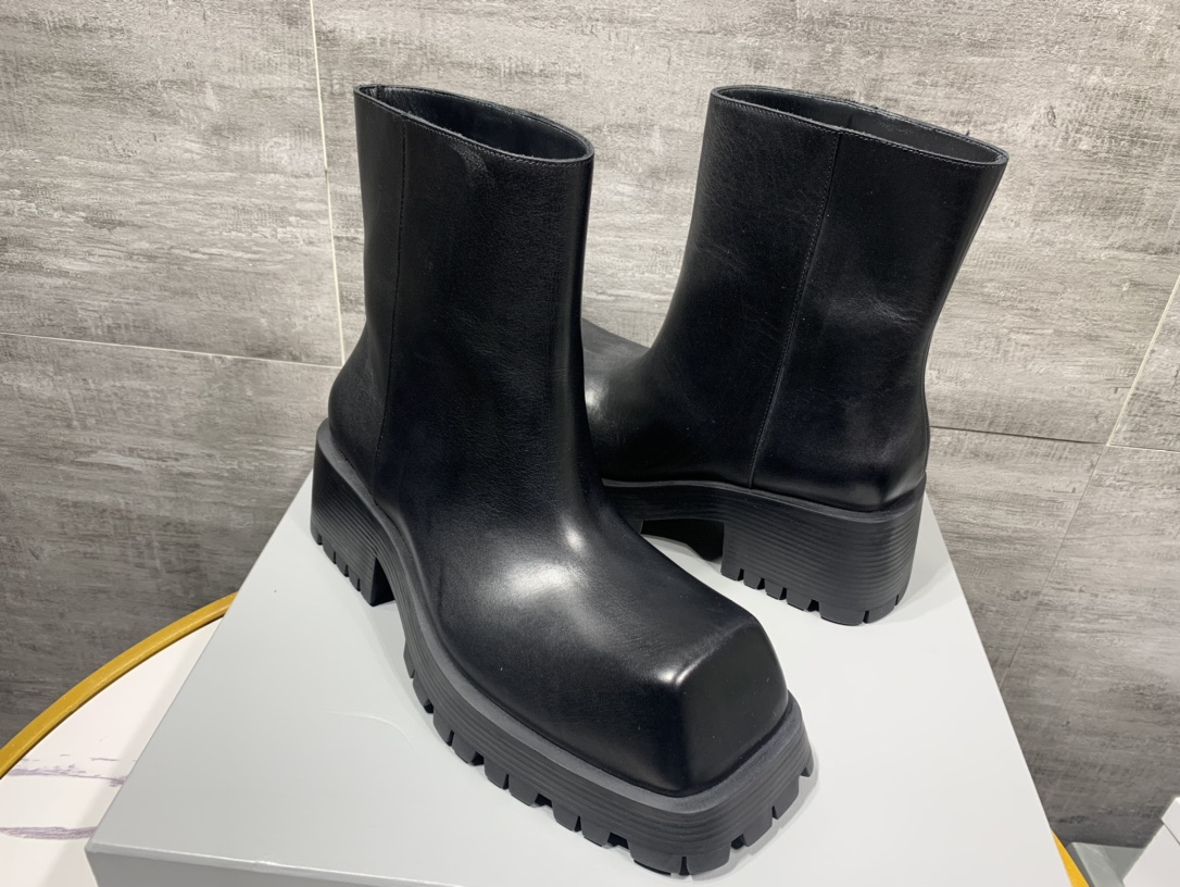 Balenciaga Male Basic Shoes M-l