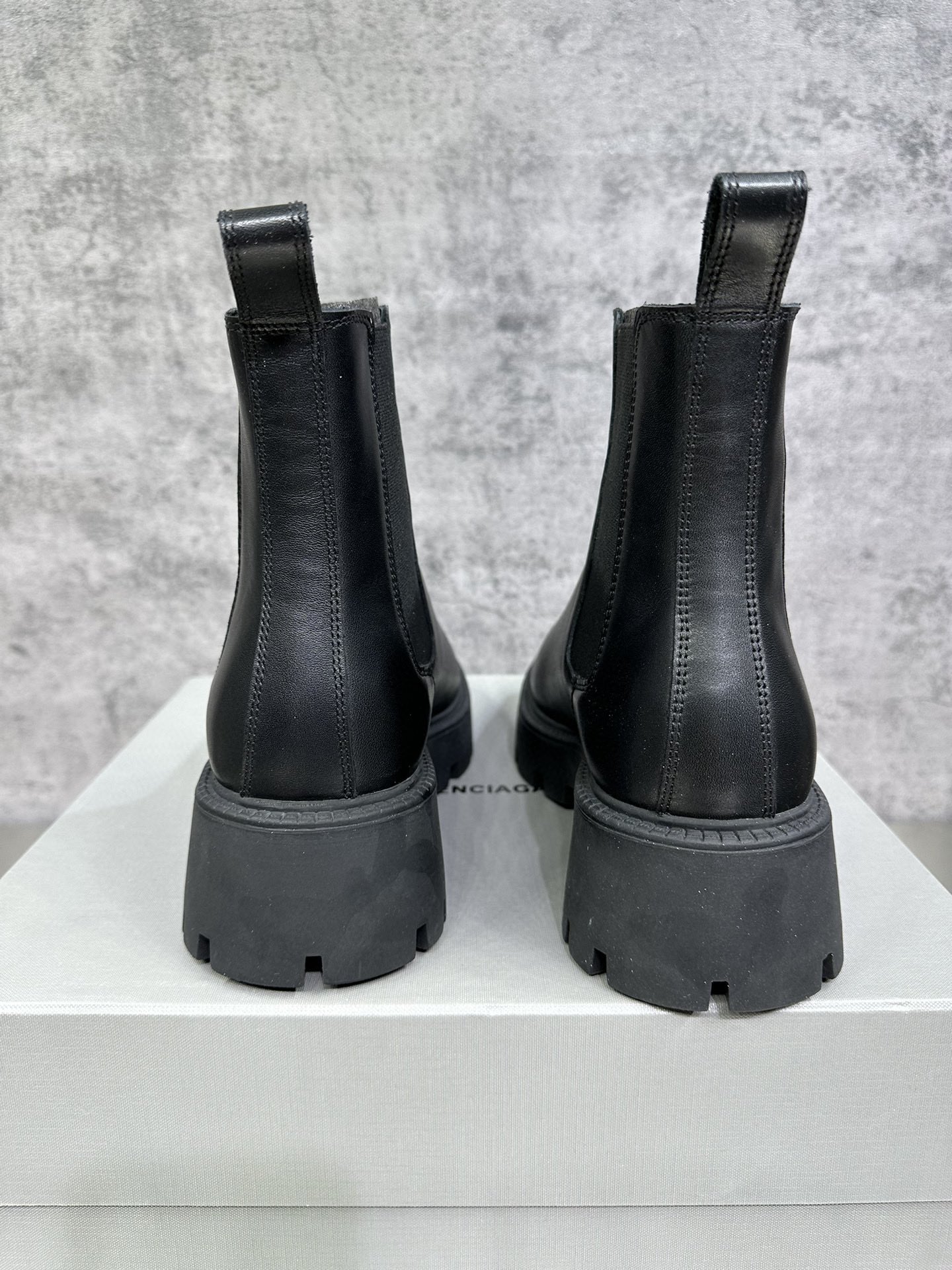 Male Basic Shoes 46