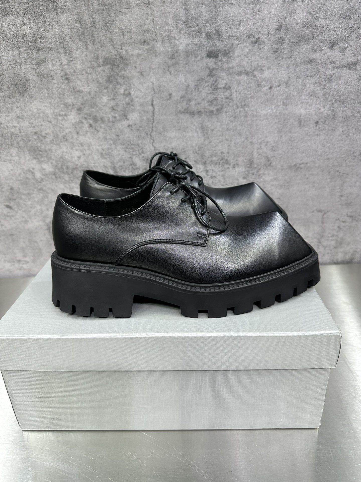 Male Basic Shoes 46