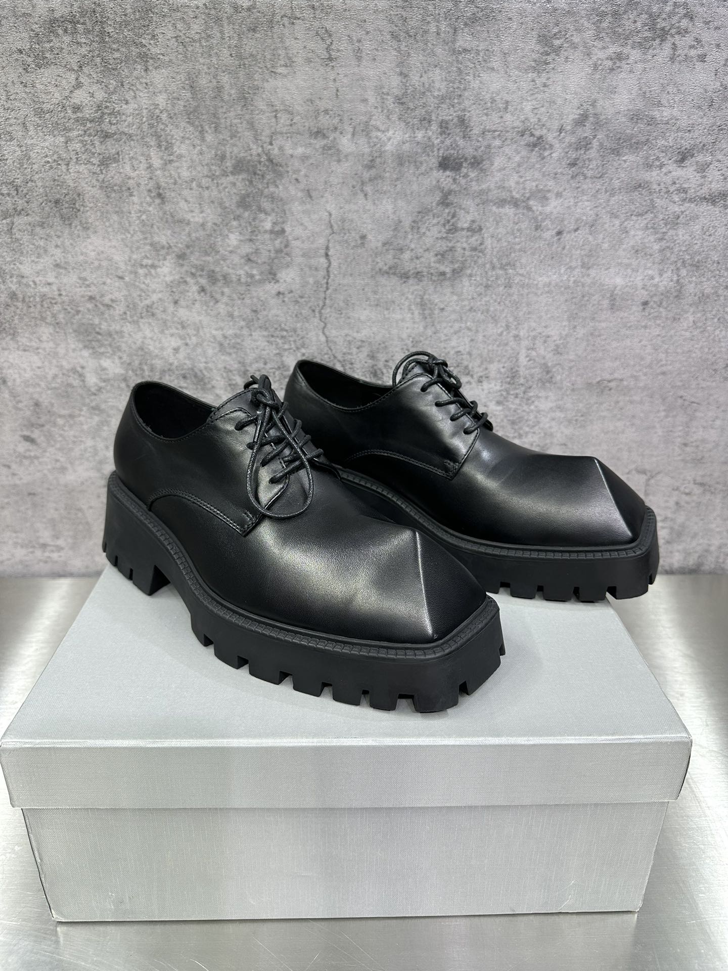 Male Basic Shoes 46
