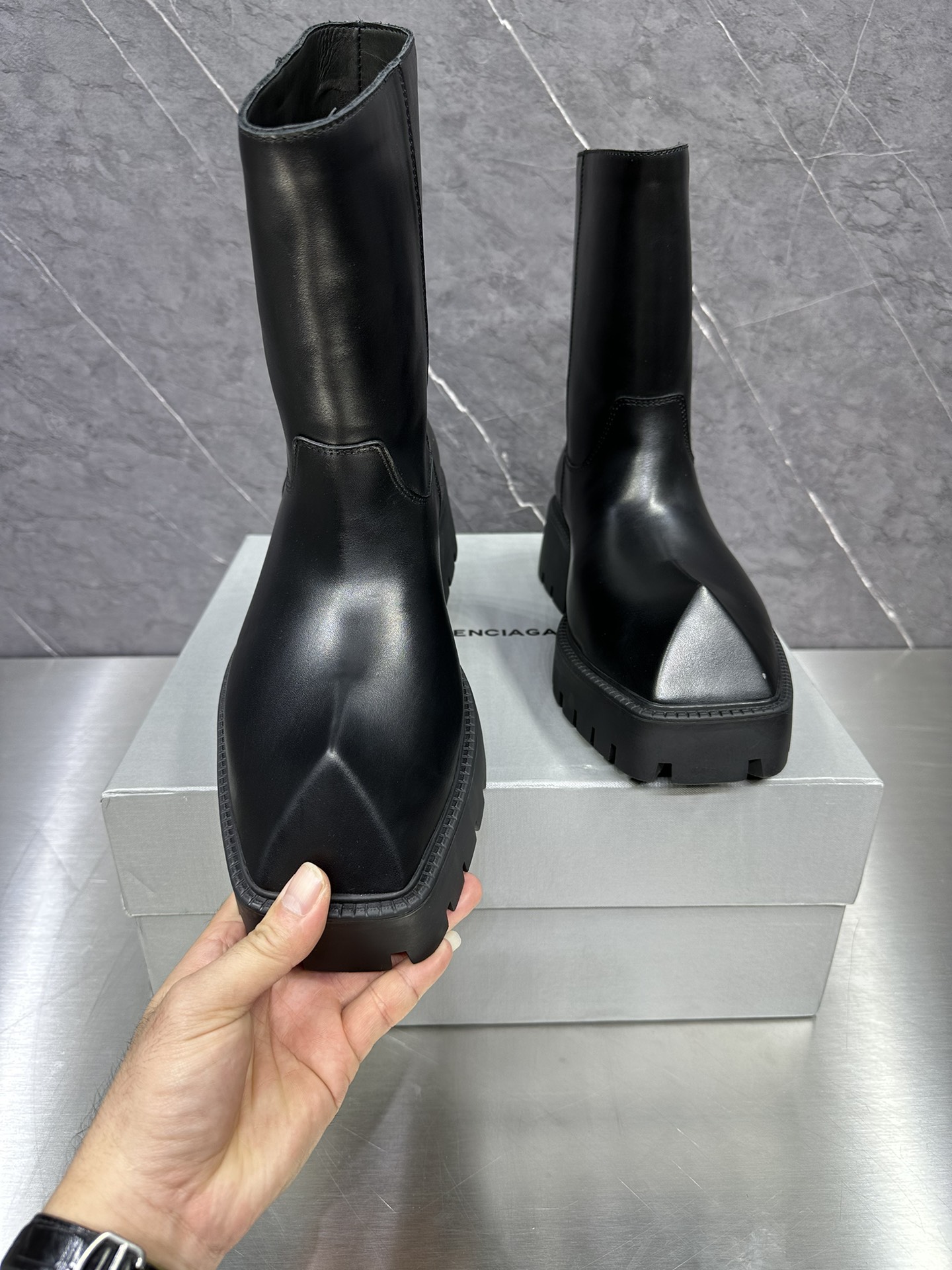 Male Basic Shoes 46