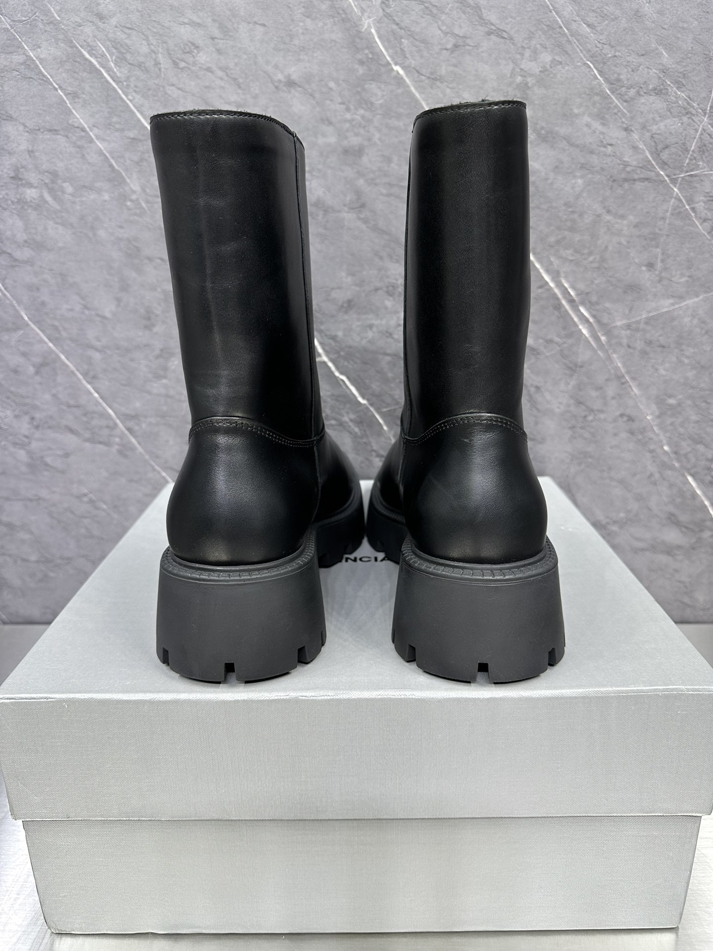 Male Basic Shoes 46