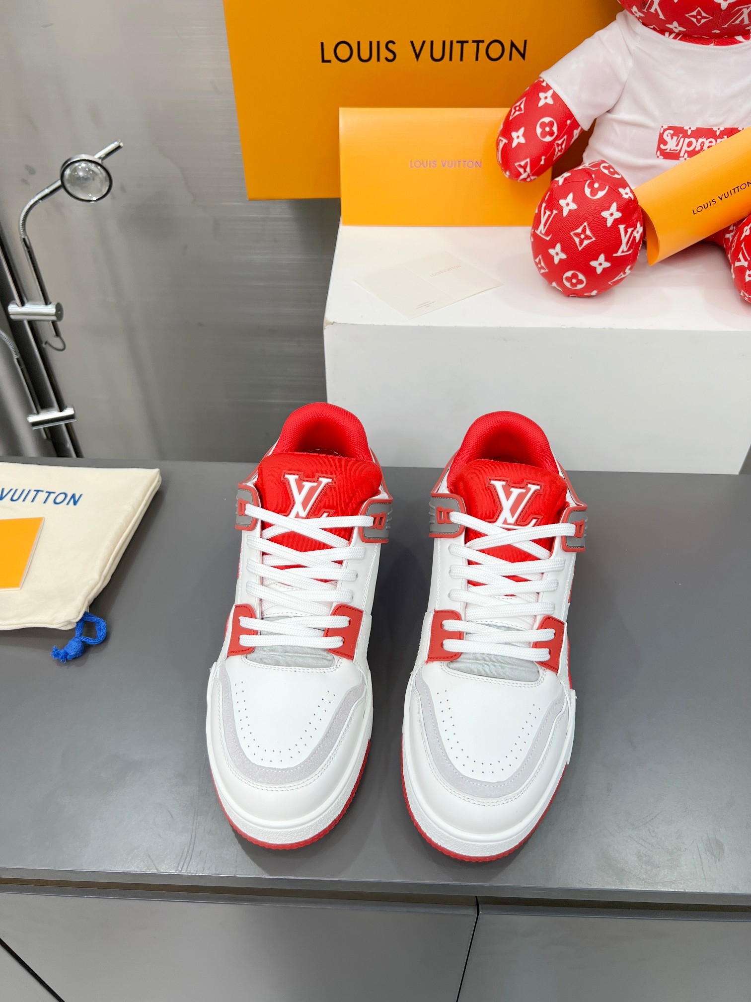Louis Vuitton Male Sneakers M-l-s