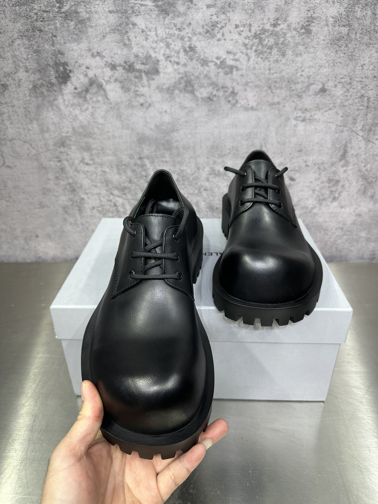 Balenciaga Leather Shoes Cow Leather M-l