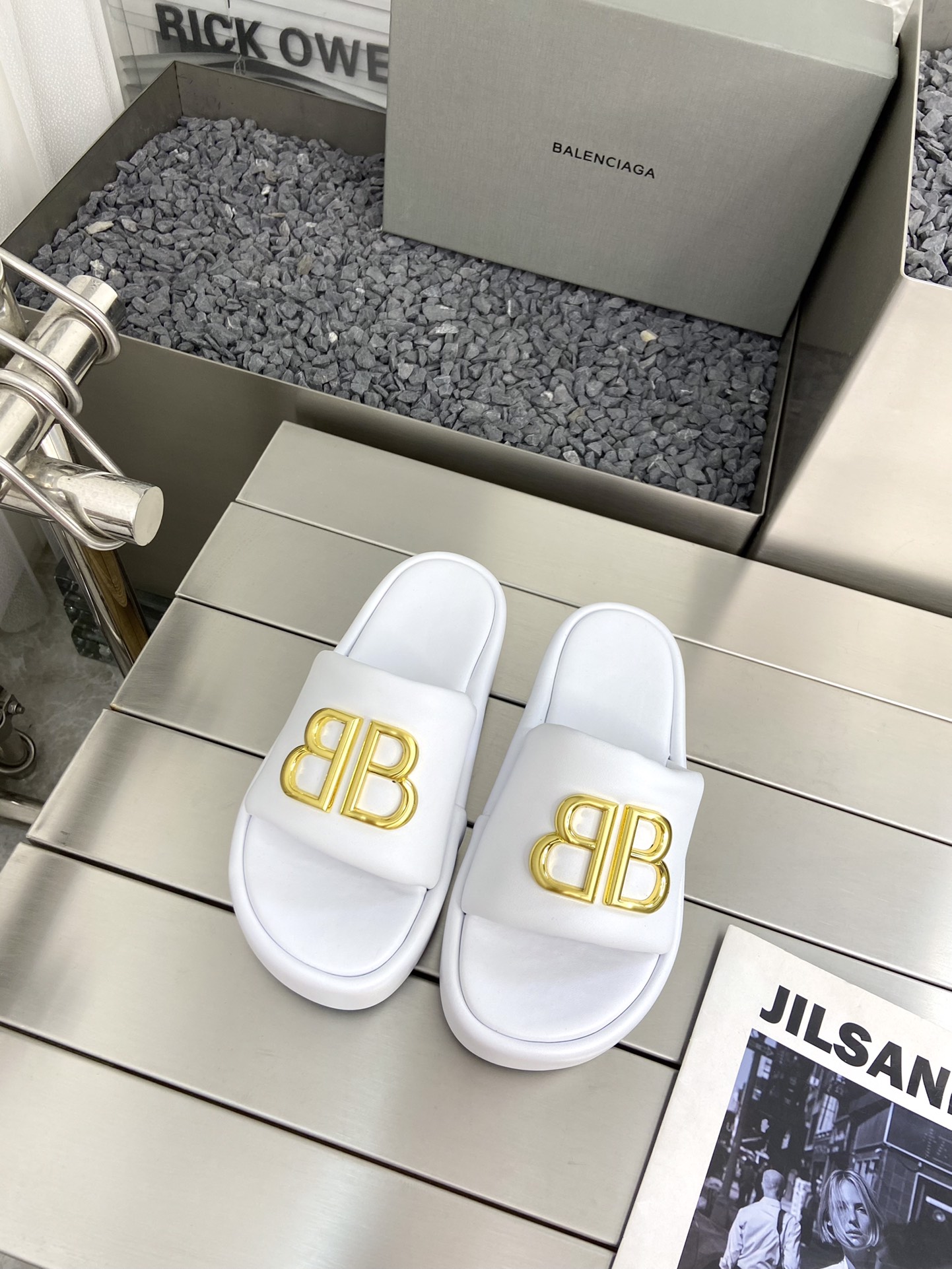 Balenciaga Female Slippers Black L-s