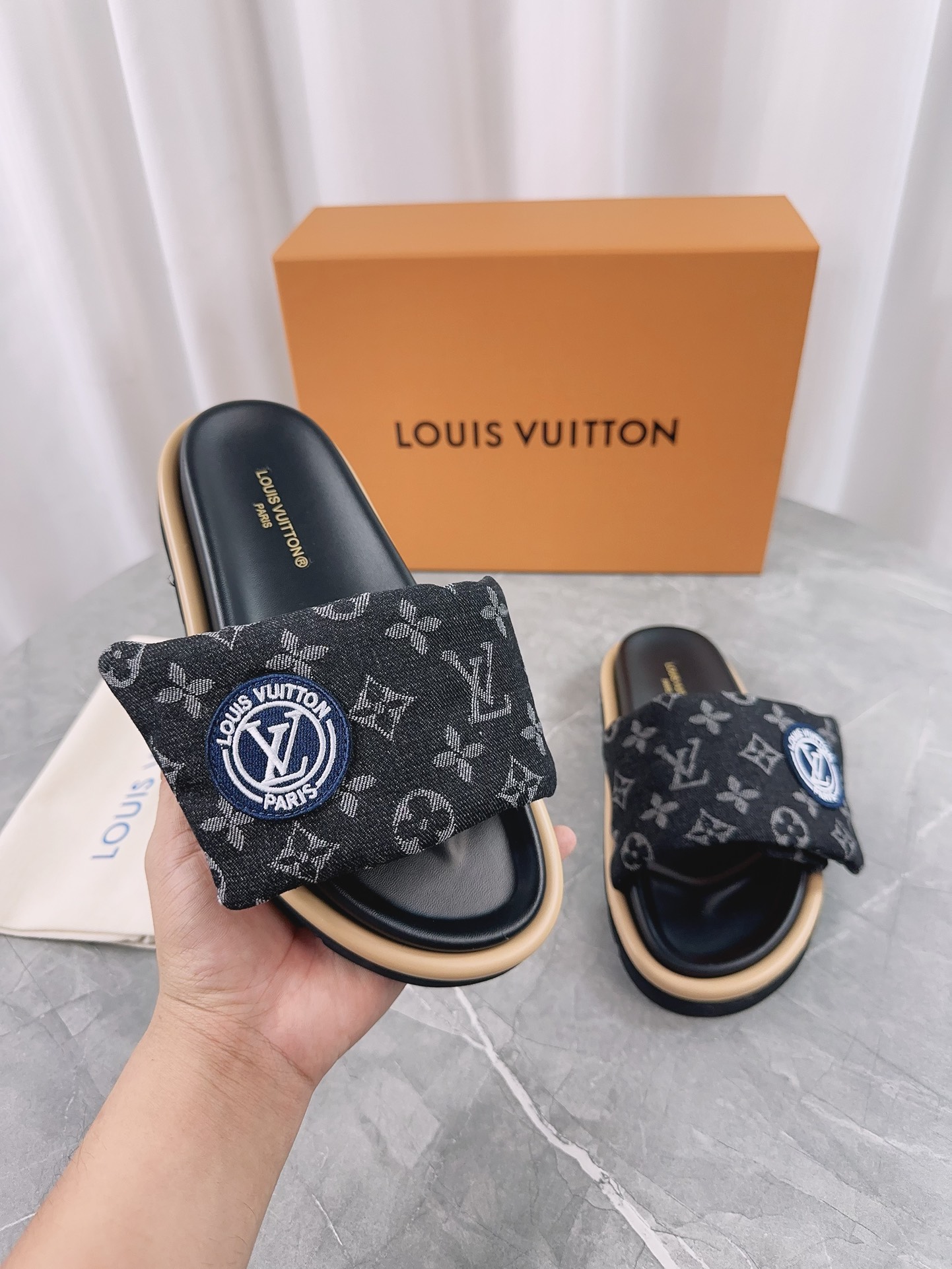 Slippers