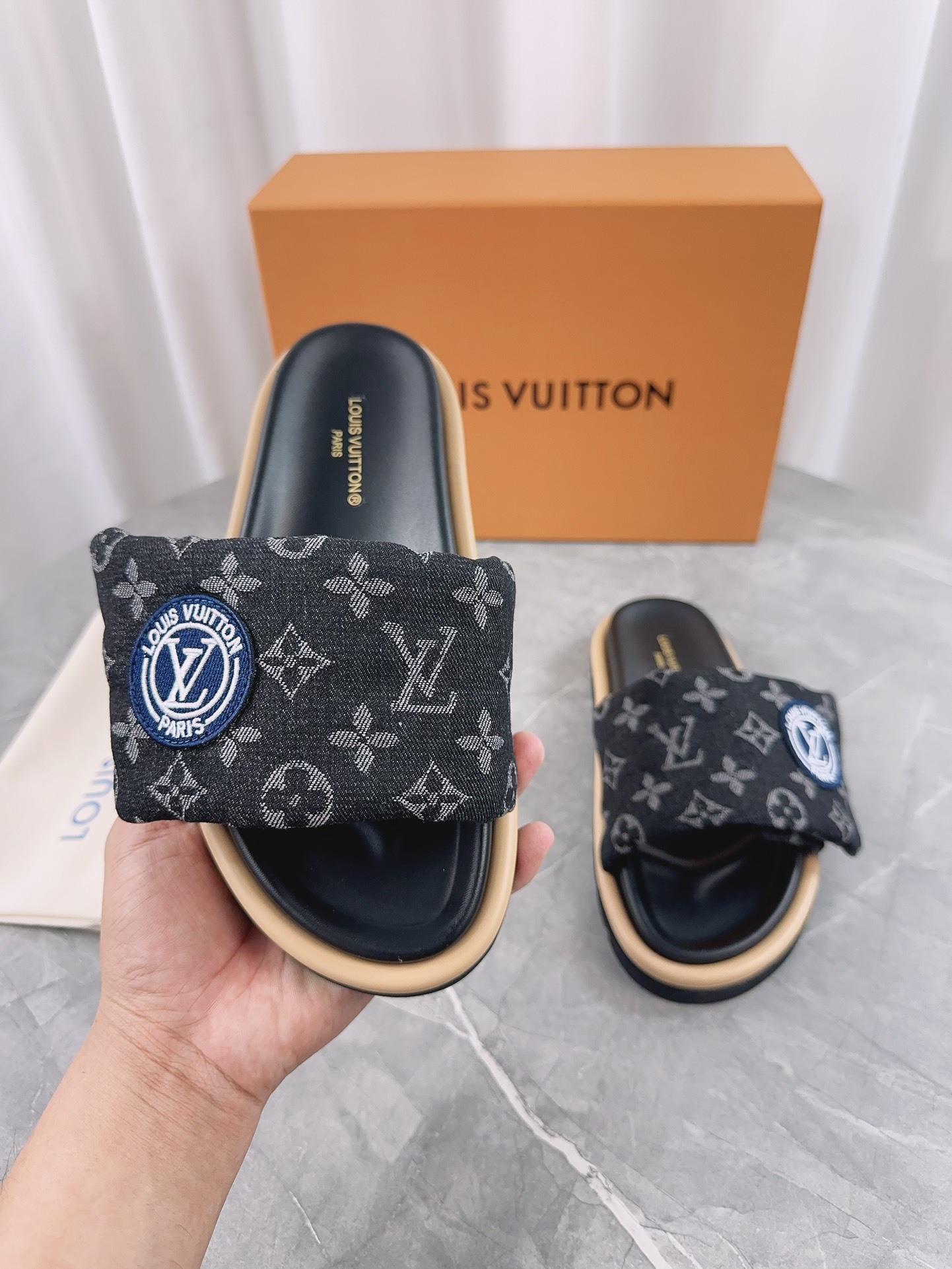 Slippers