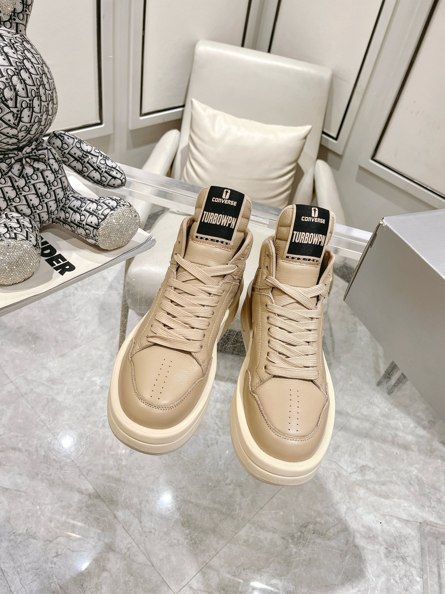 Converse Male Basic Shoes