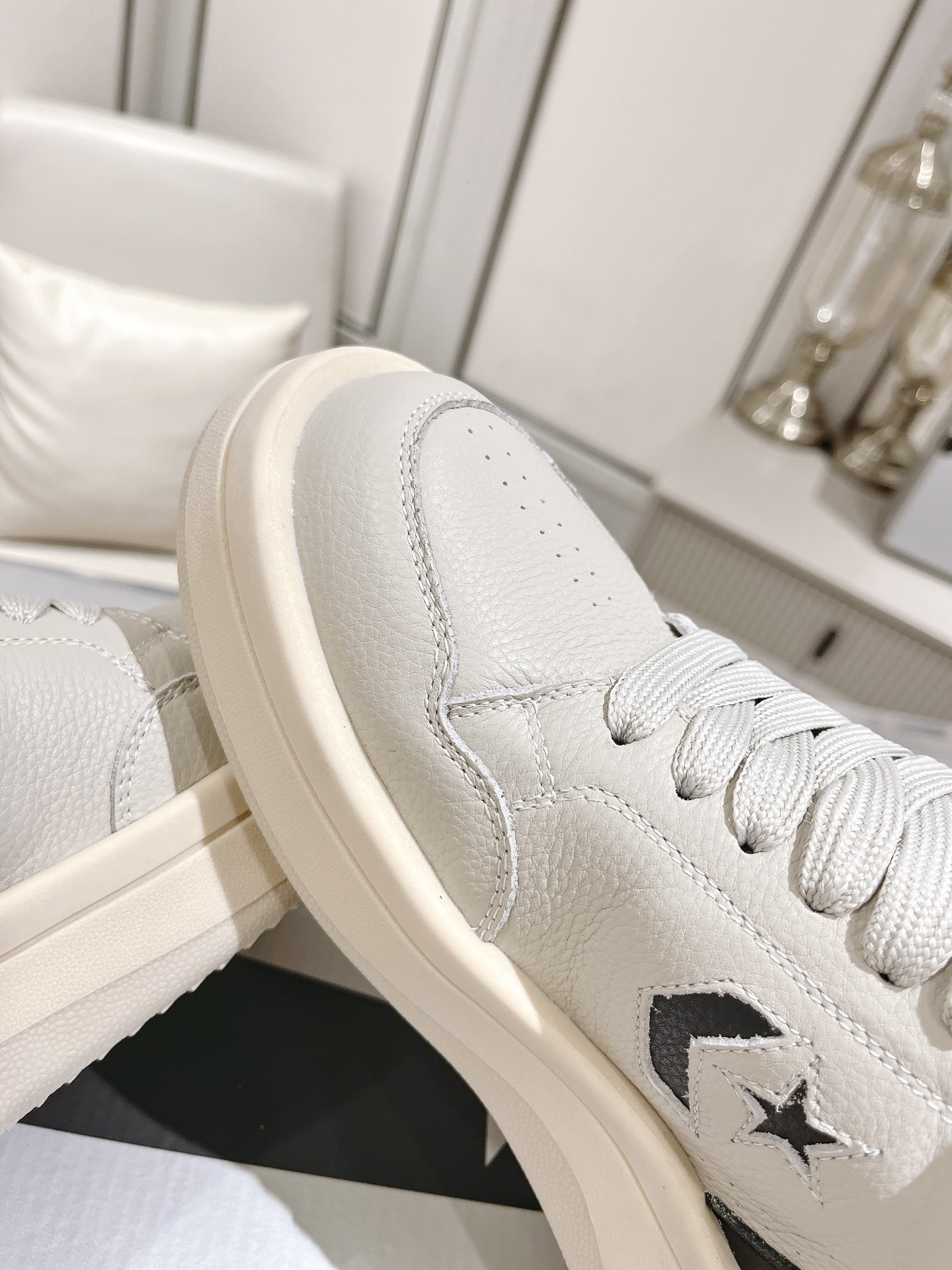 Converse Male Basic Shoes