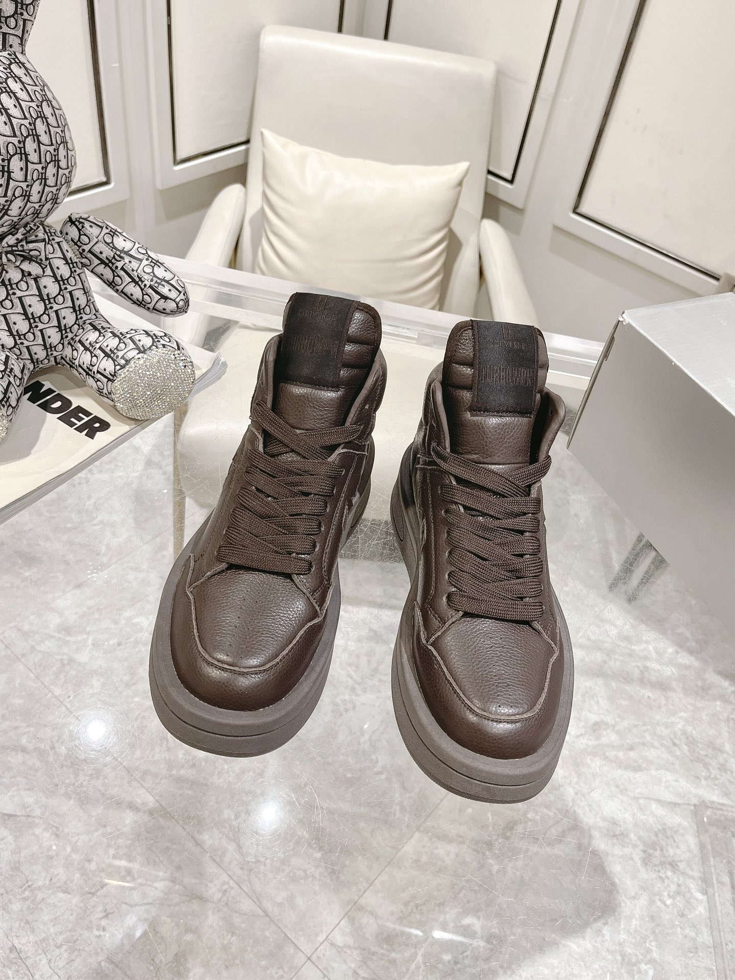 Converse Male Basic Shoes