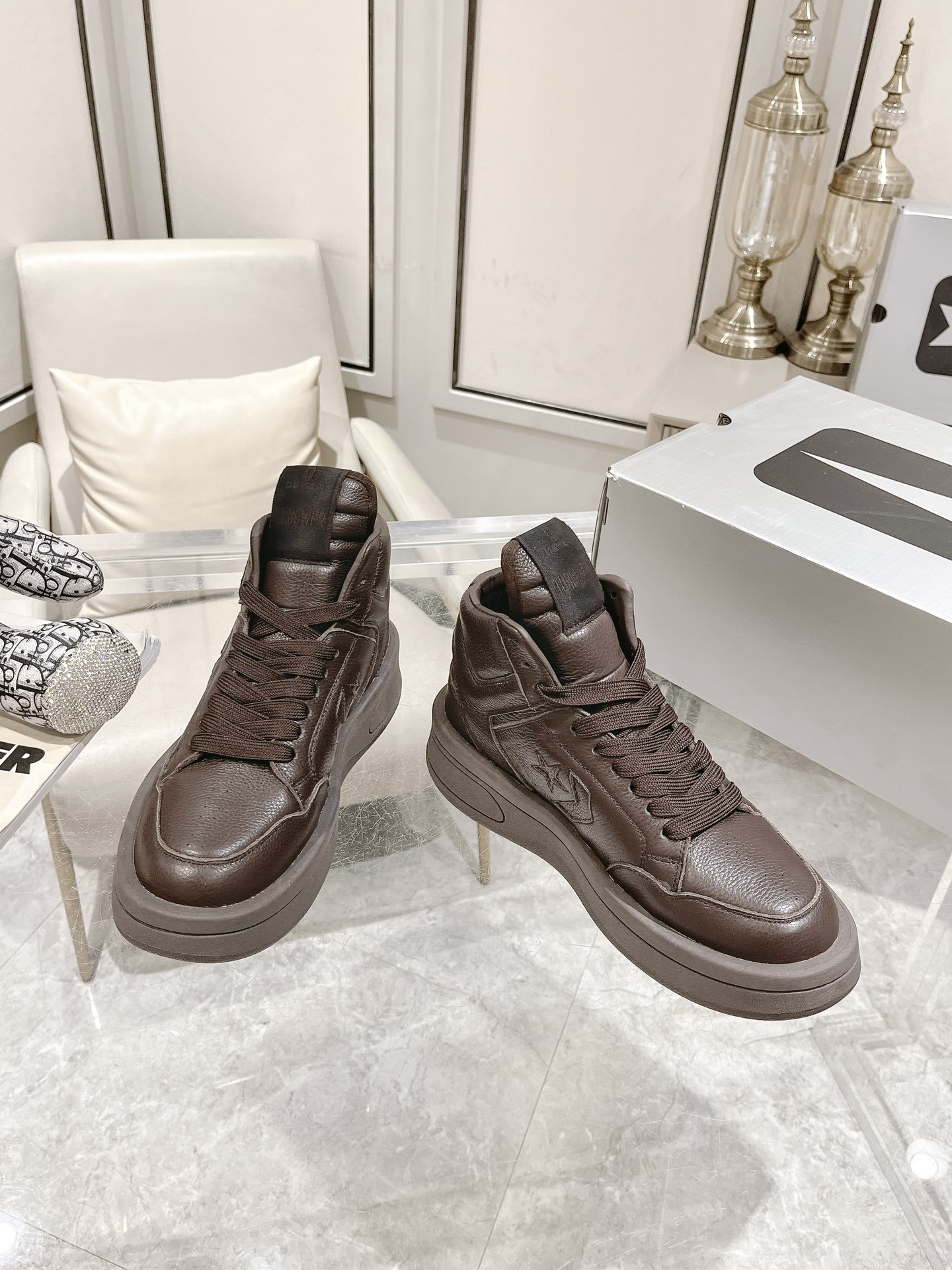 Converse Male Basic Shoes