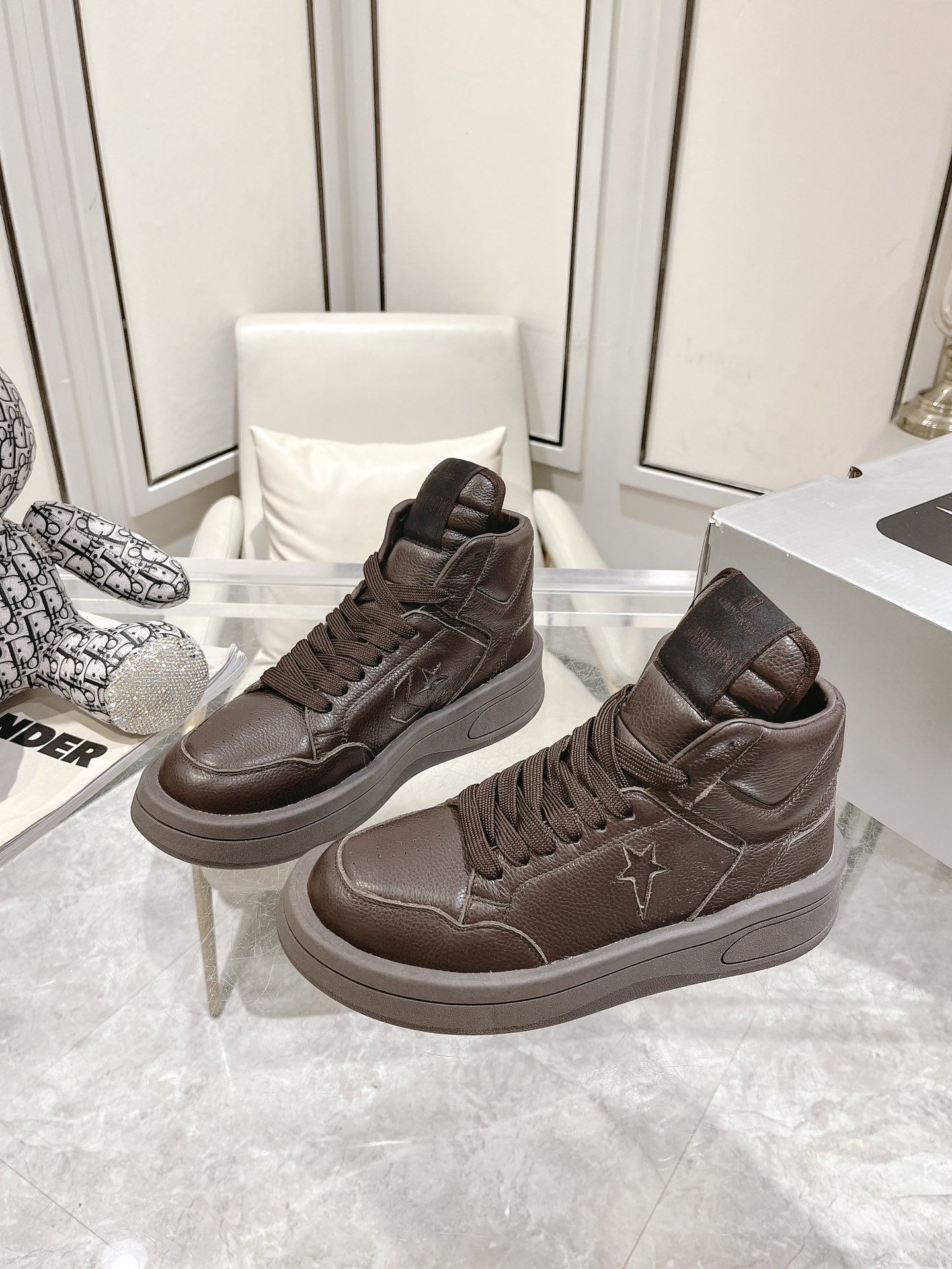 Converse Male Basic Shoes