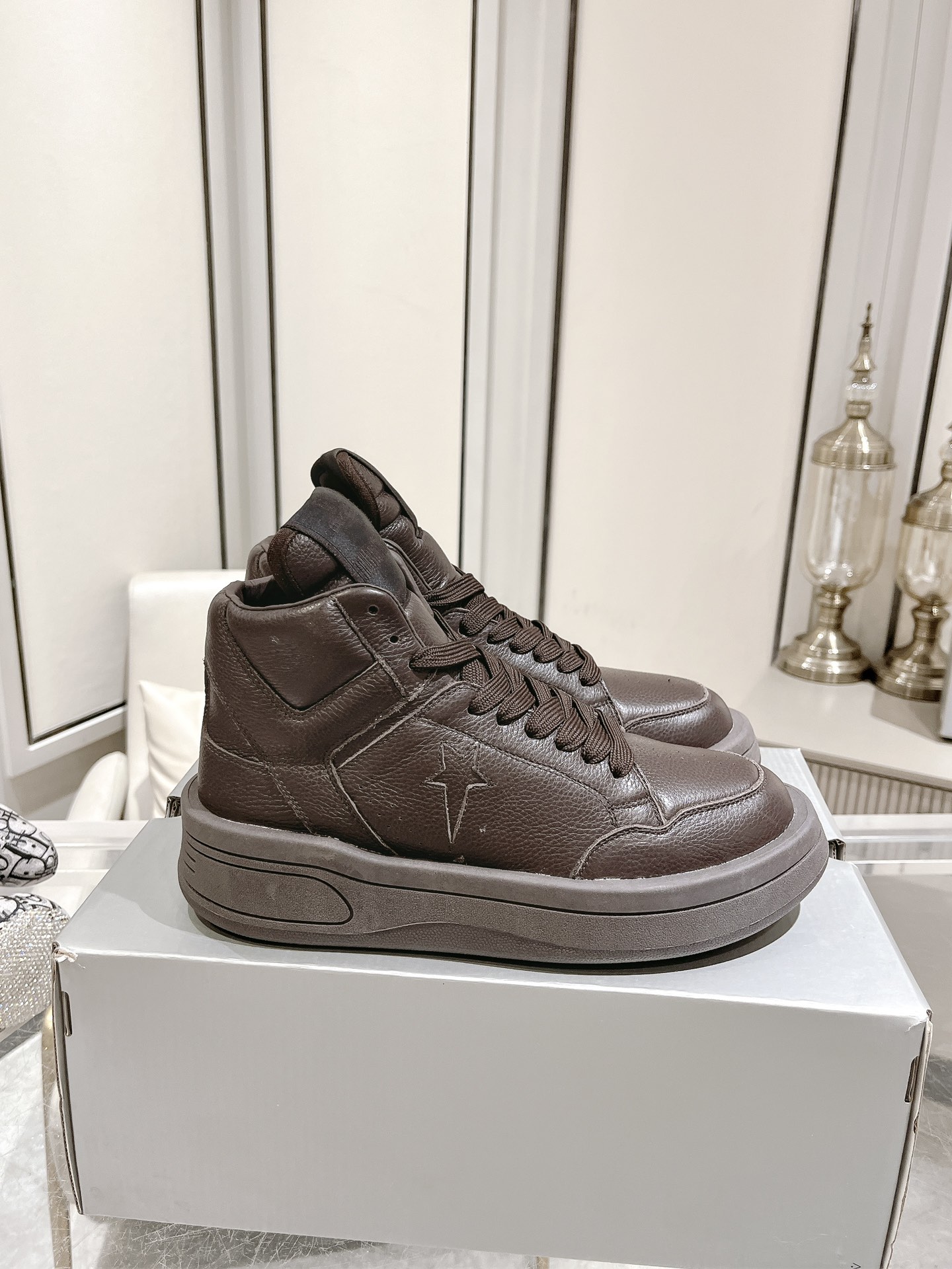 Converse Male Basic Shoes