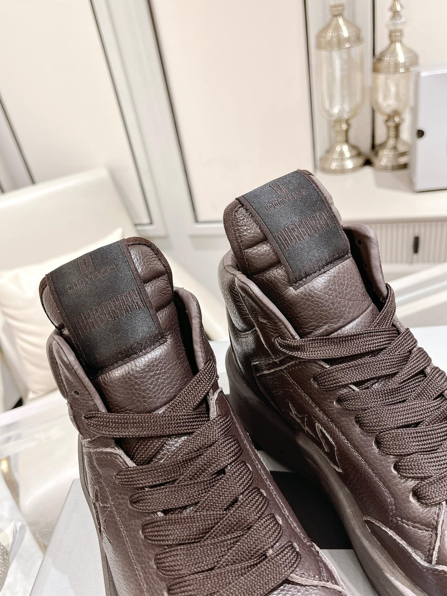 Converse Male Basic Shoes