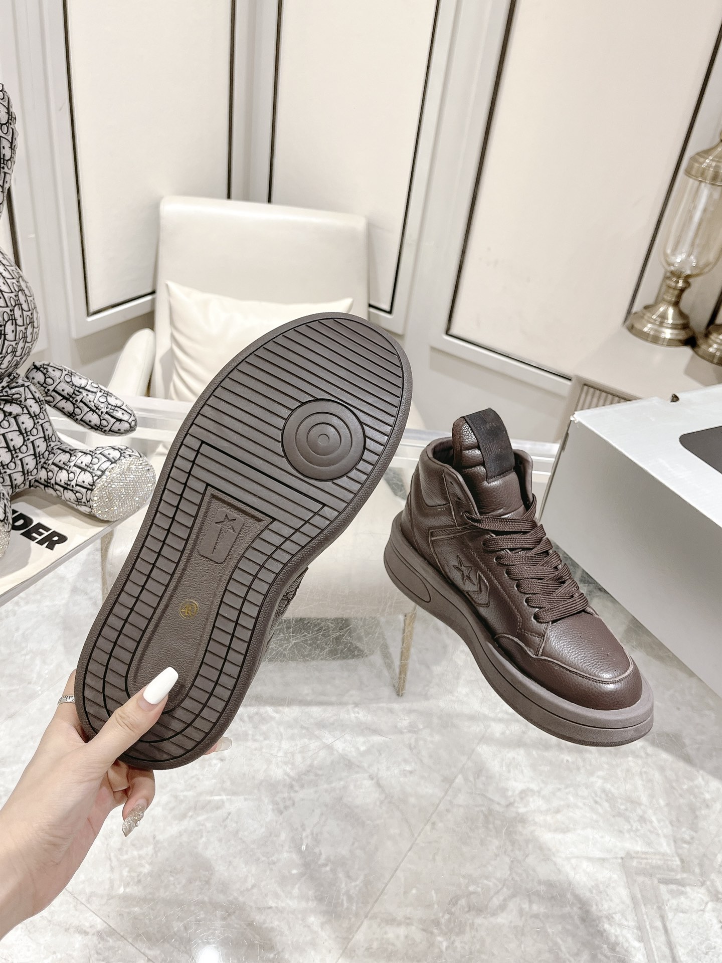 Converse Male Basic Shoes