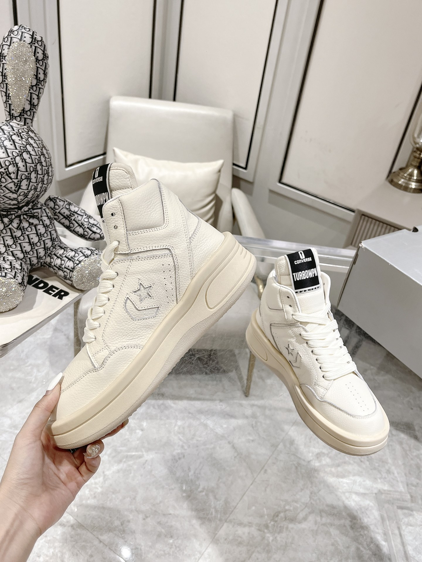 Converse Male Basic Shoes