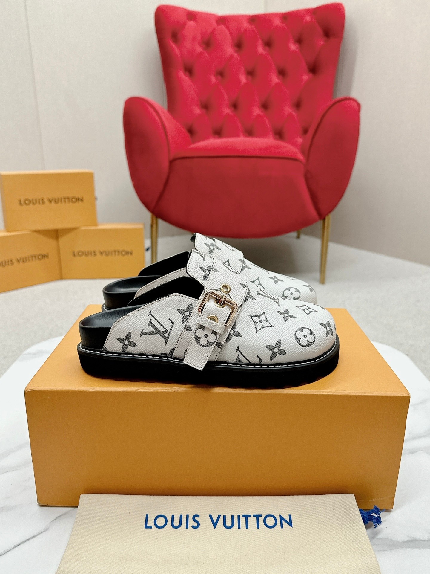 Male Slippers S