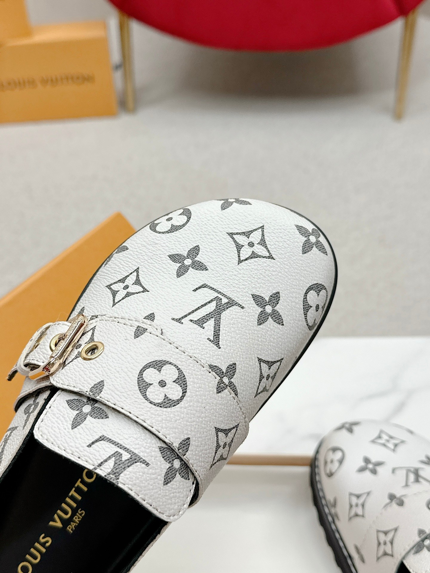 Male Slippers S
