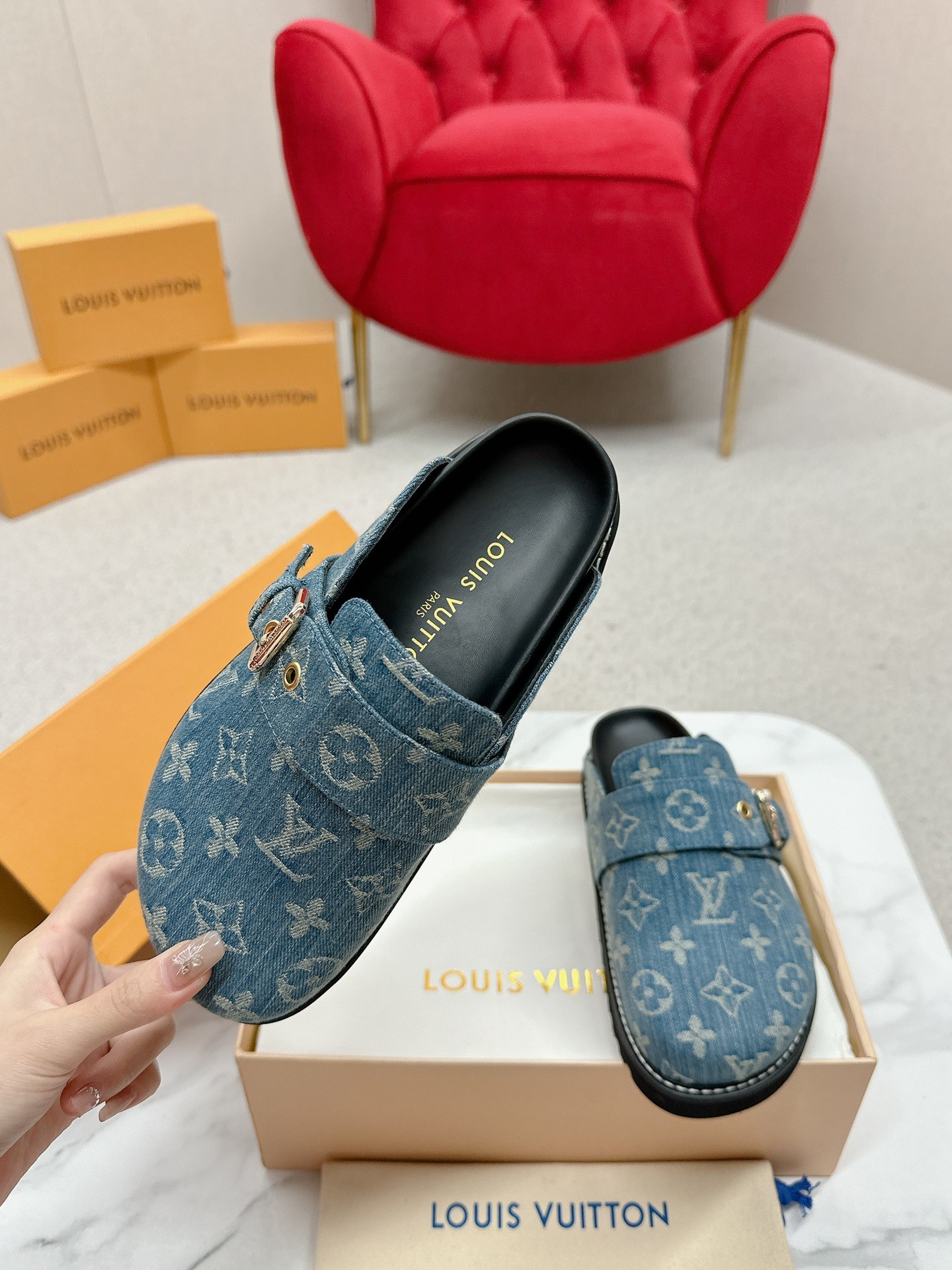 Male Slippers S