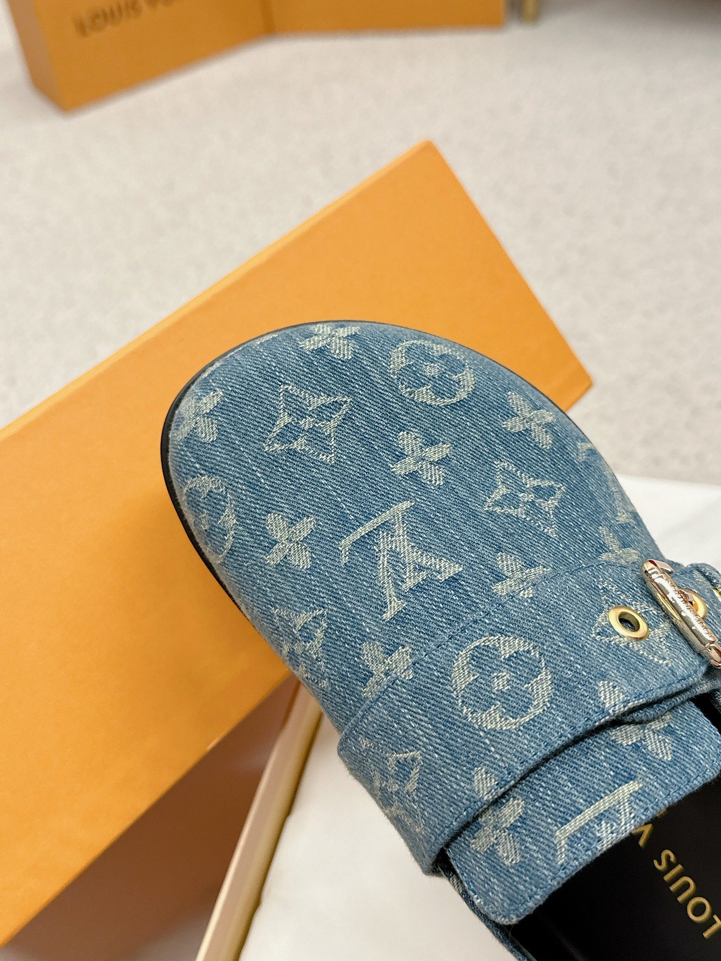 Male Slippers S