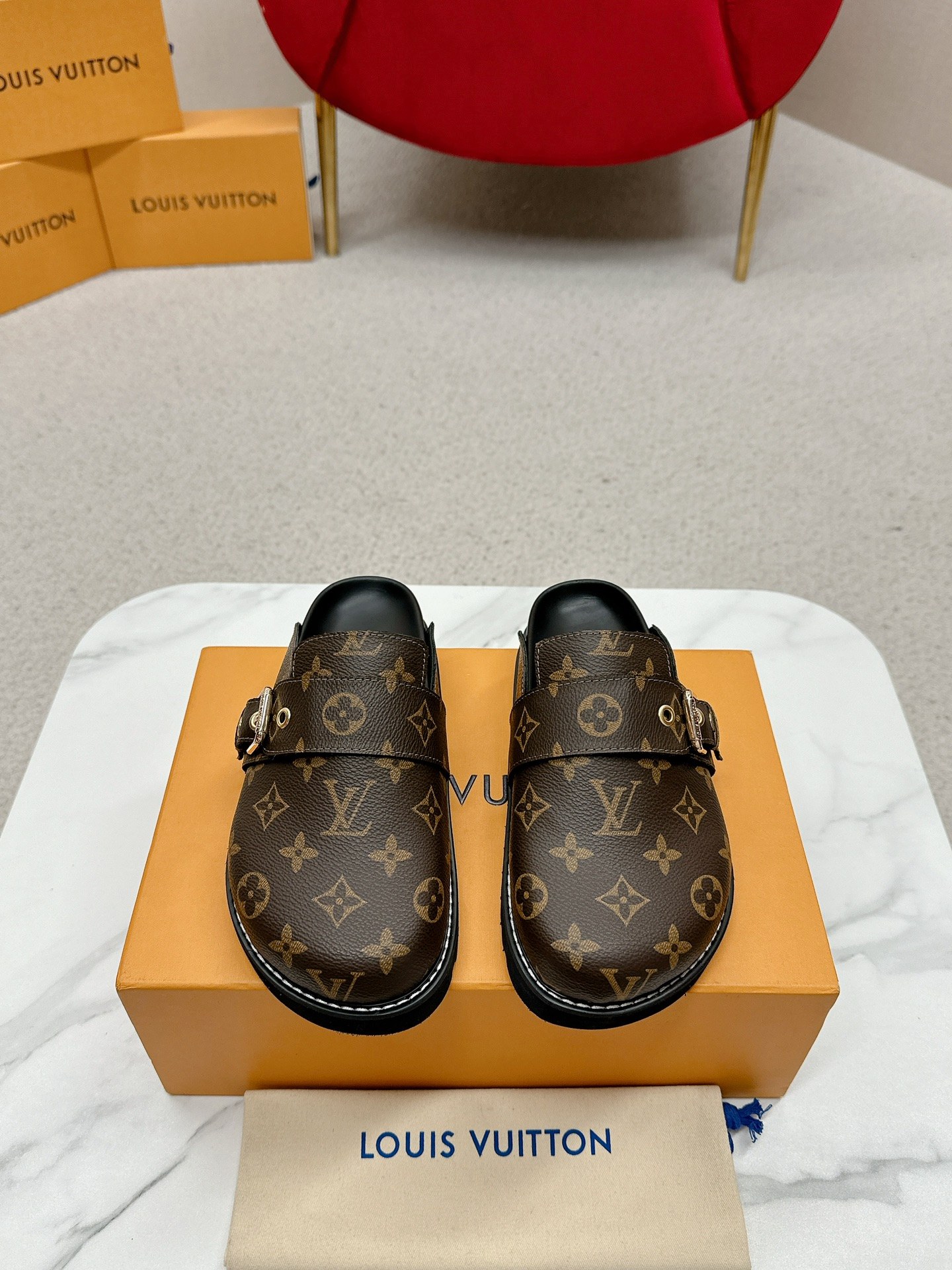 Male Slippers S