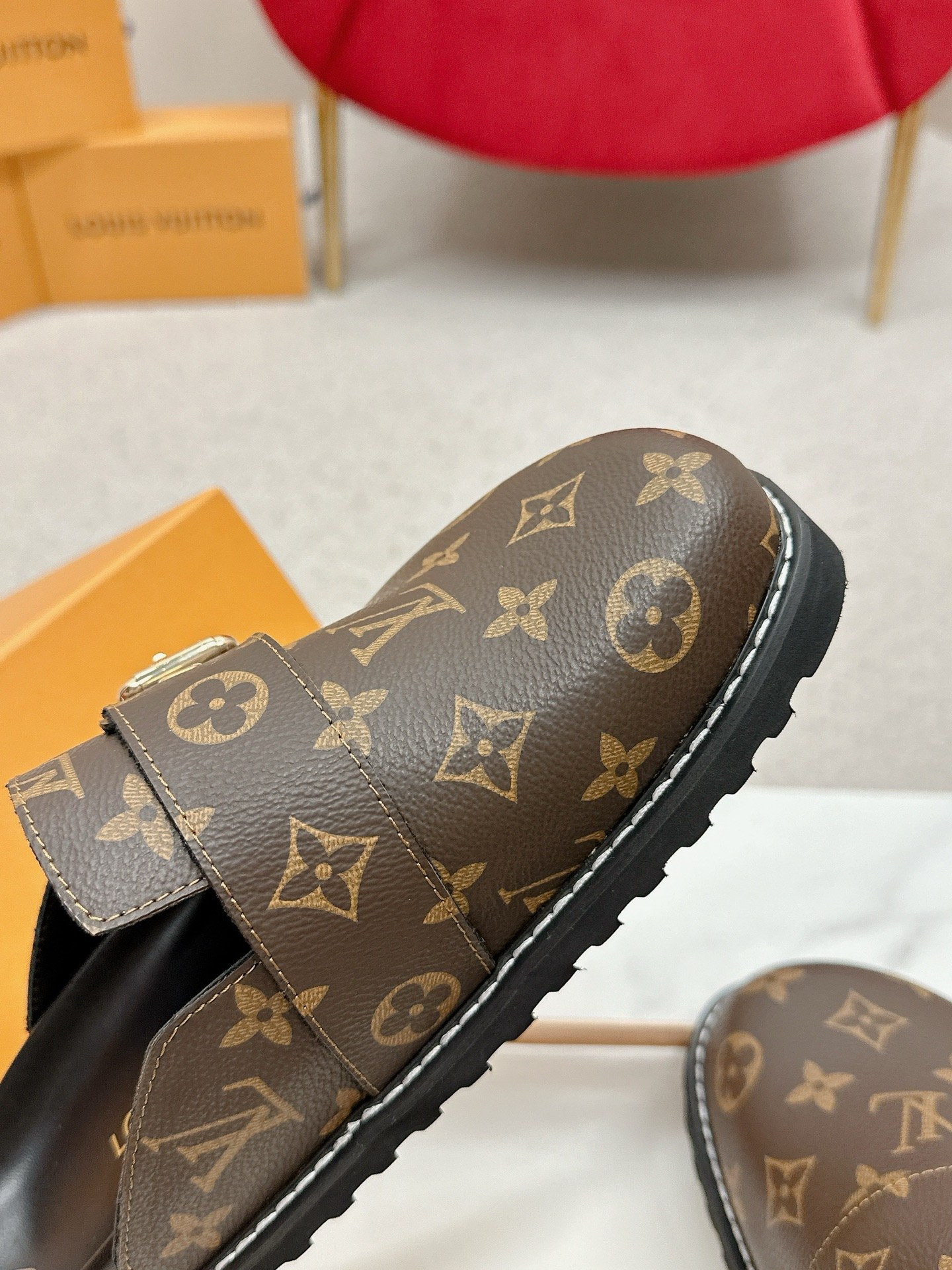 Male Slippers S