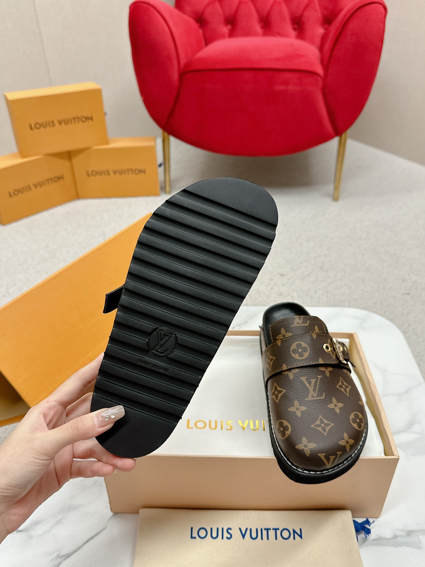 Male Slippers S