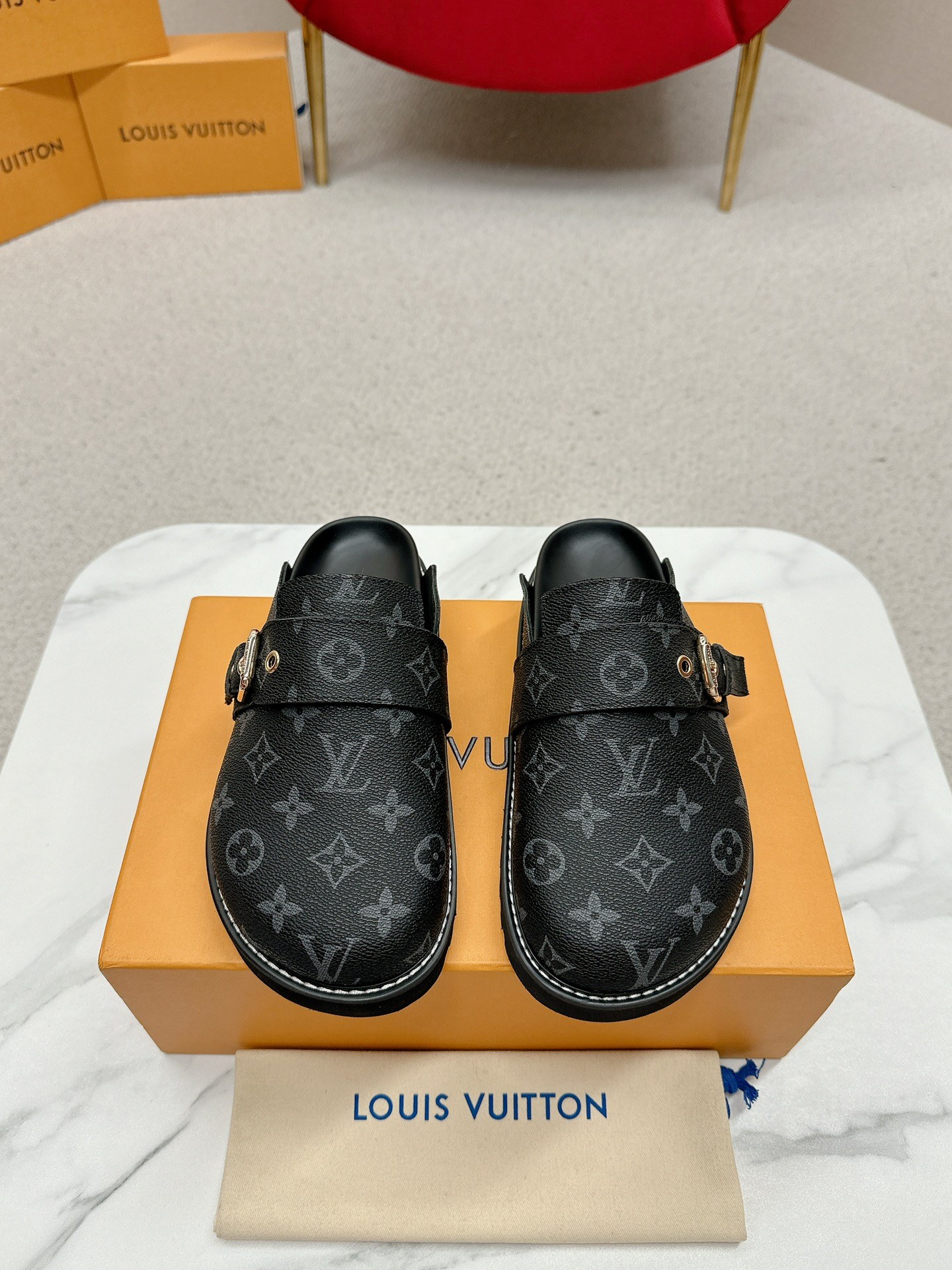 Male Slippers S