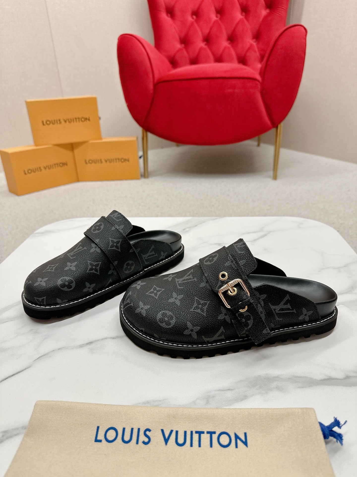 Male Slippers S