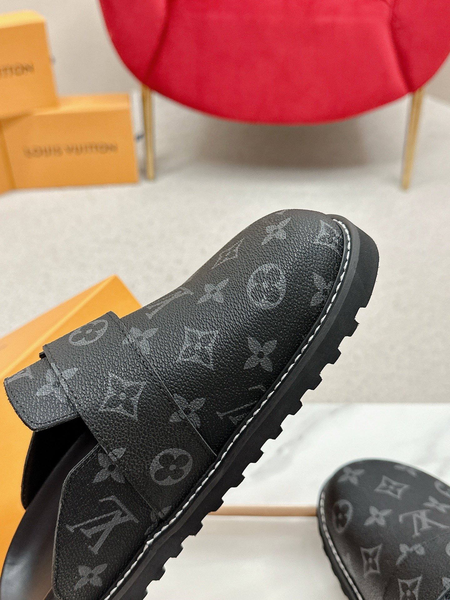 Male Slippers S