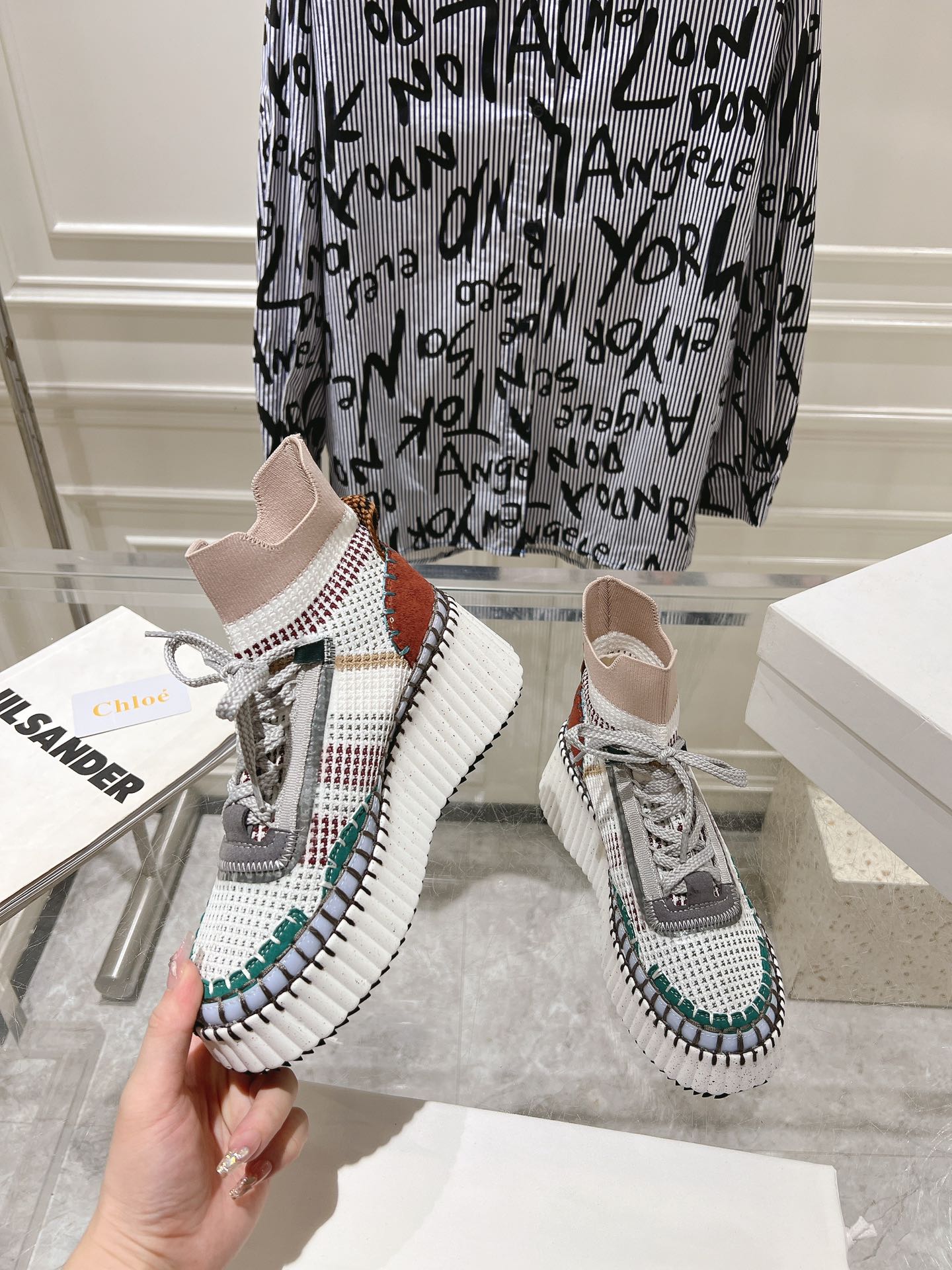Sneakers S