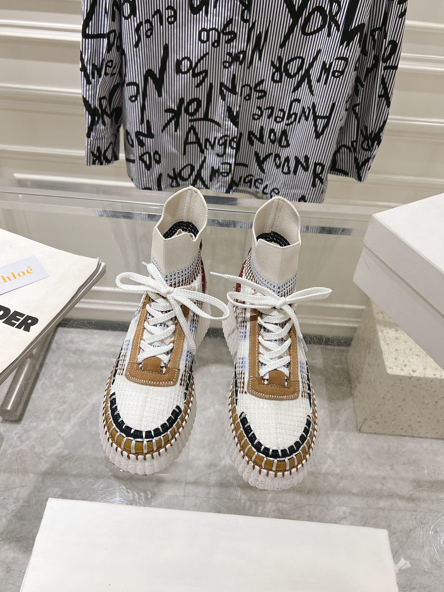 Sneakers S