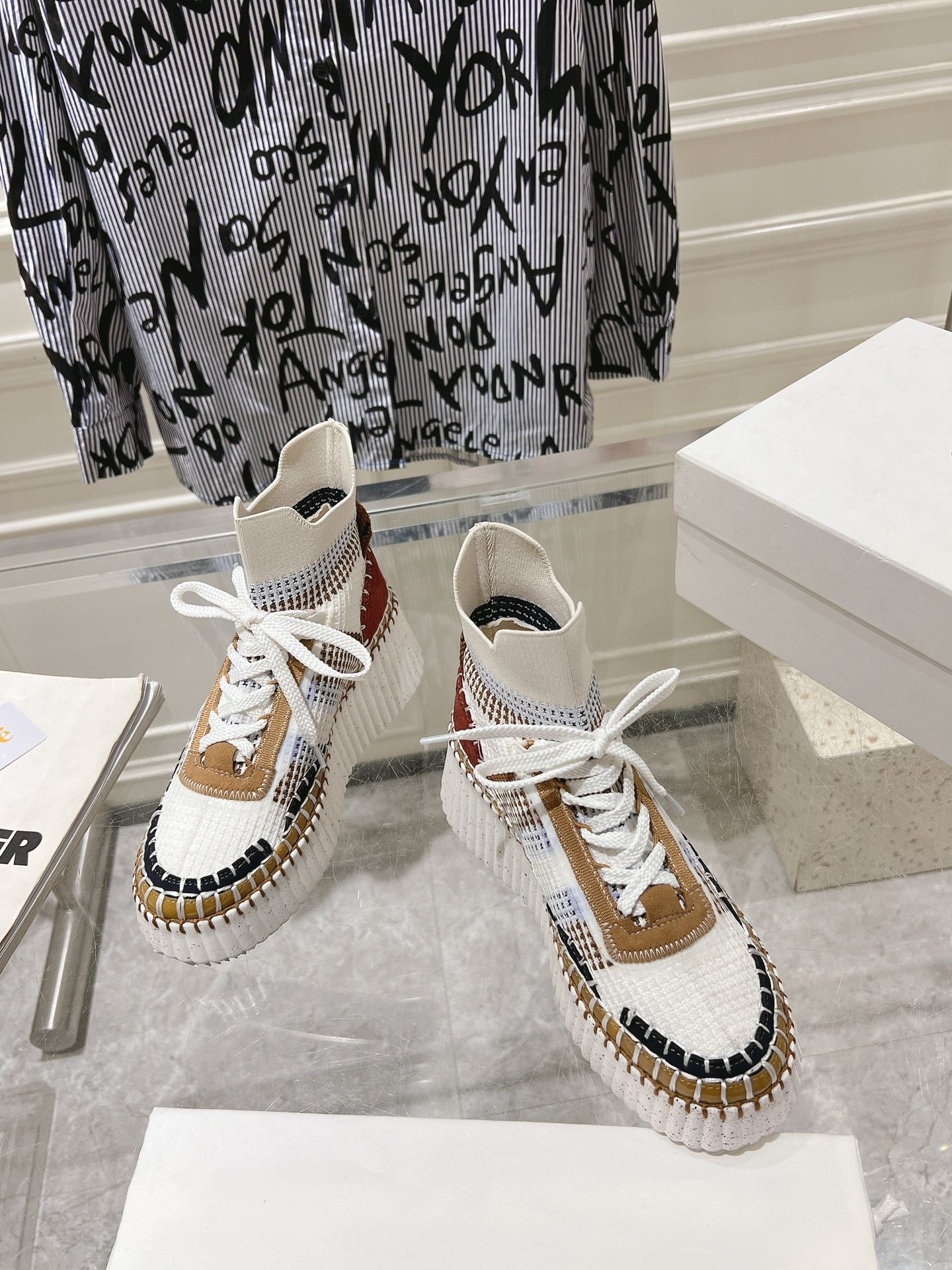 Sneakers S