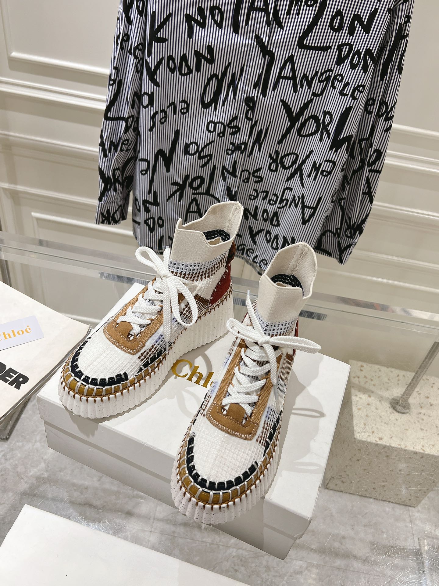 Sneakers S