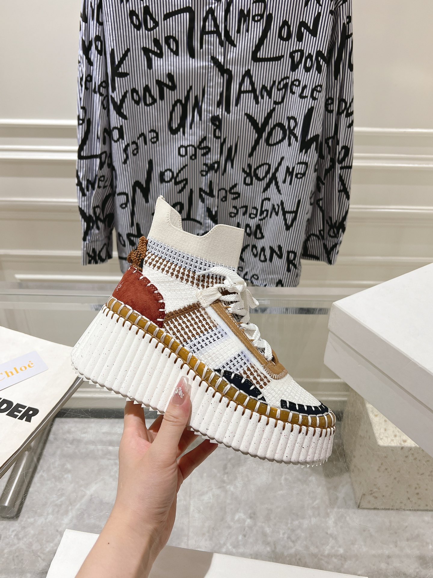 Sneakers S