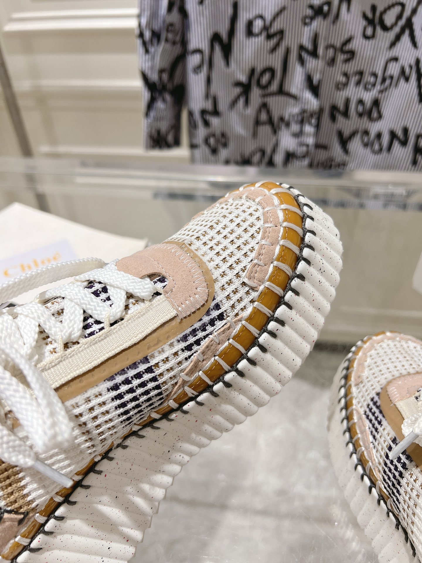 Sneakers S