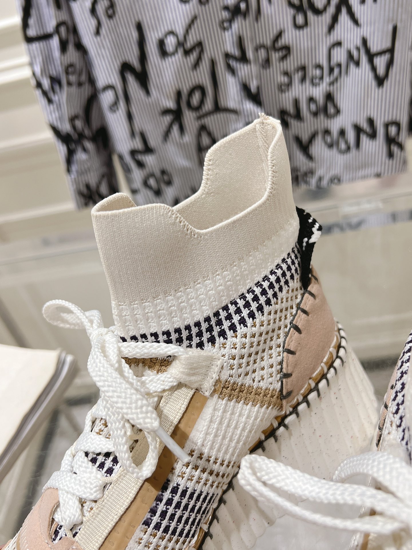 Sneakers S