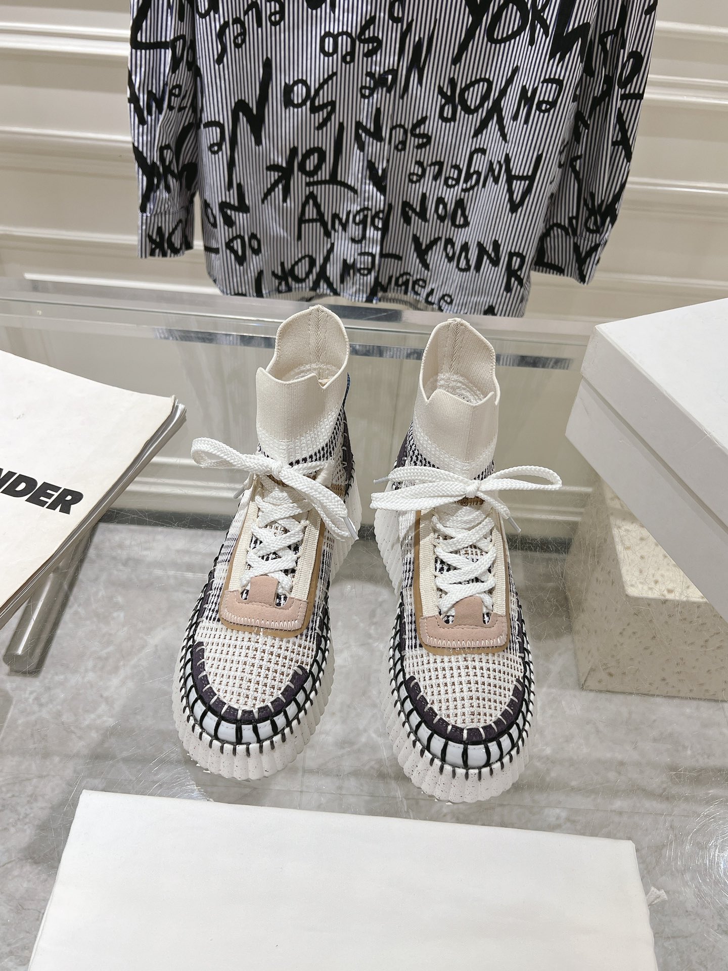 Sneakers S
