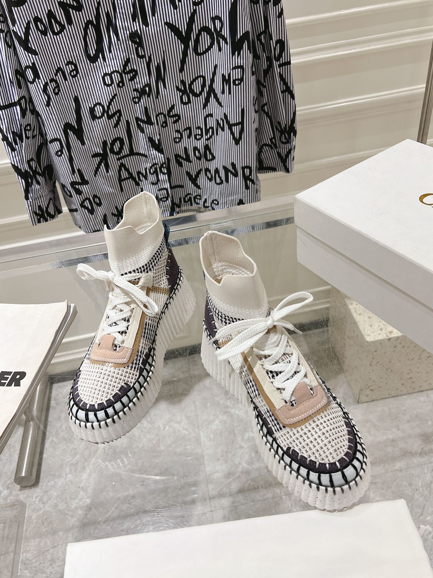 Sneakers S
