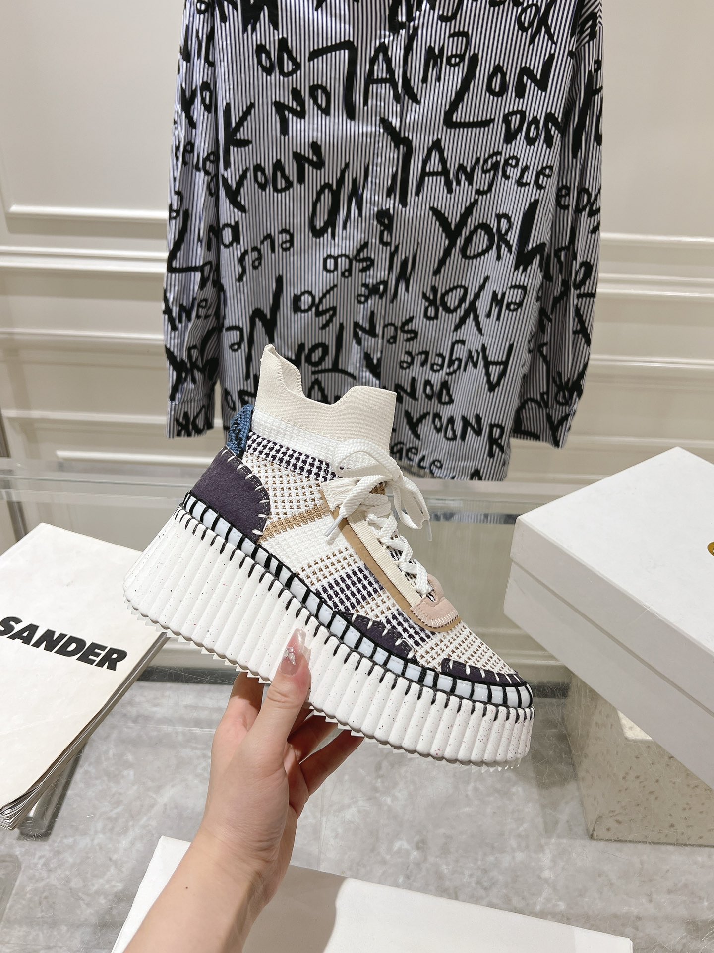Sneakers S
