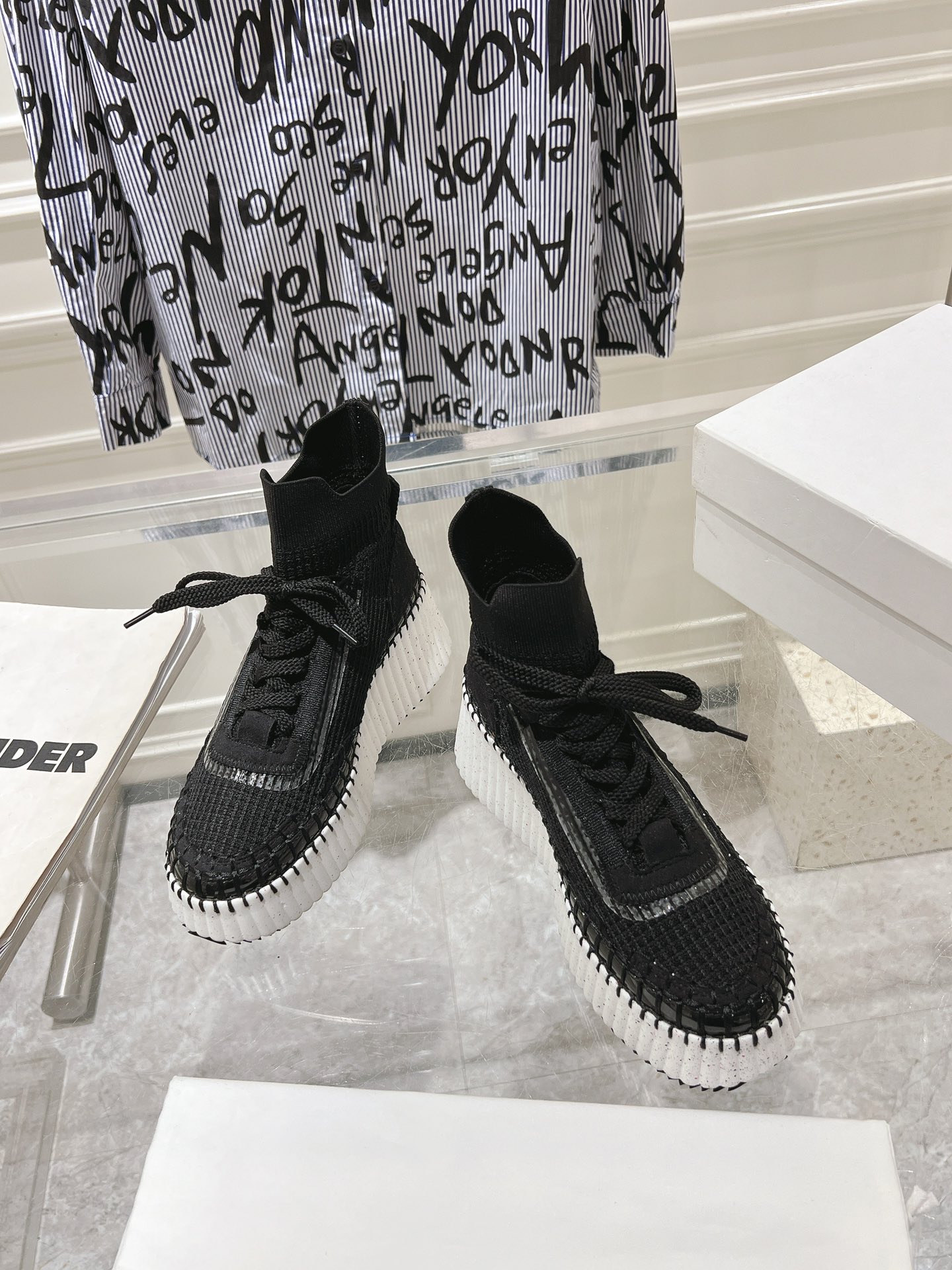 Sneakers S