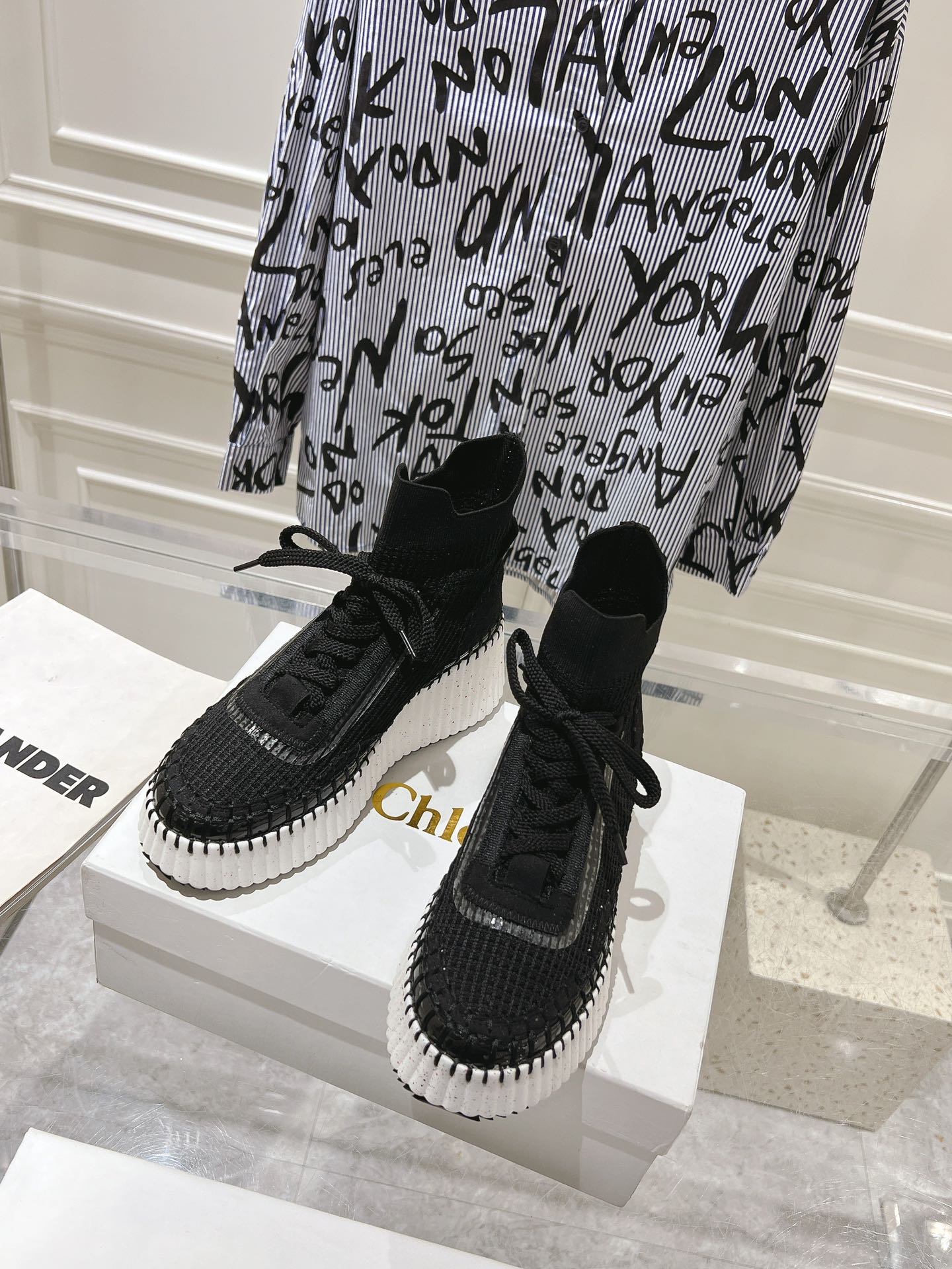 Sneakers S
