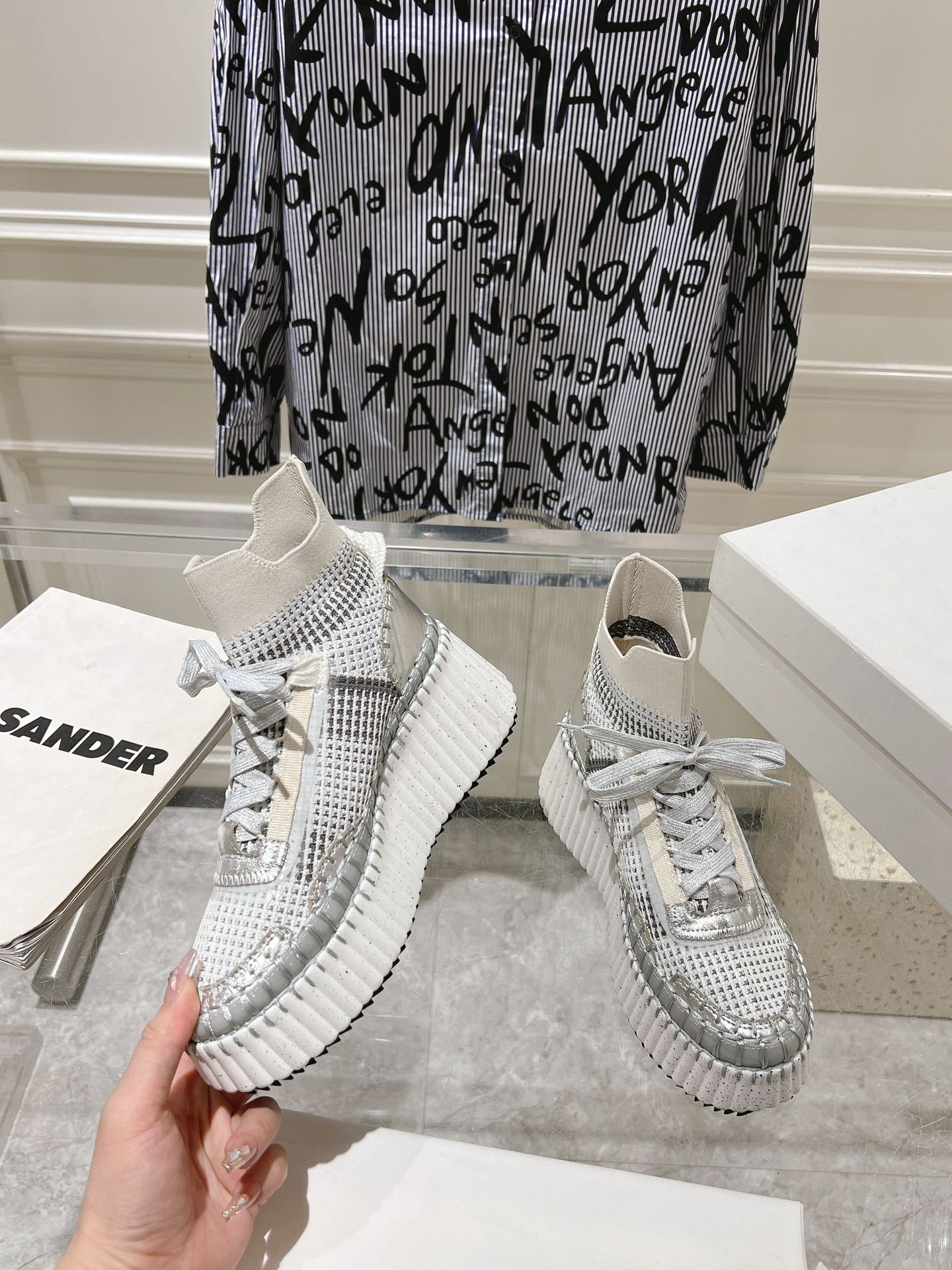 Sneakers S