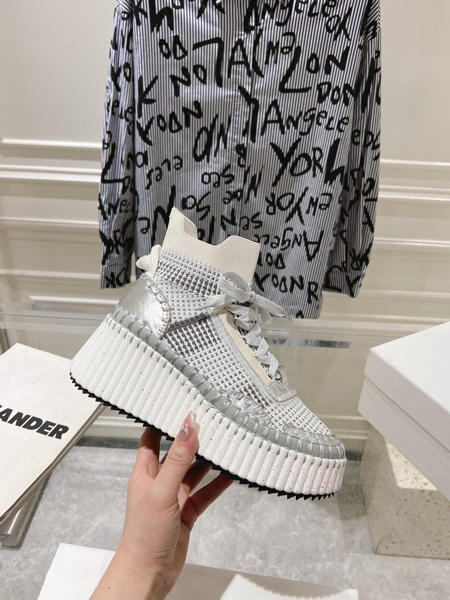 Sneakers S