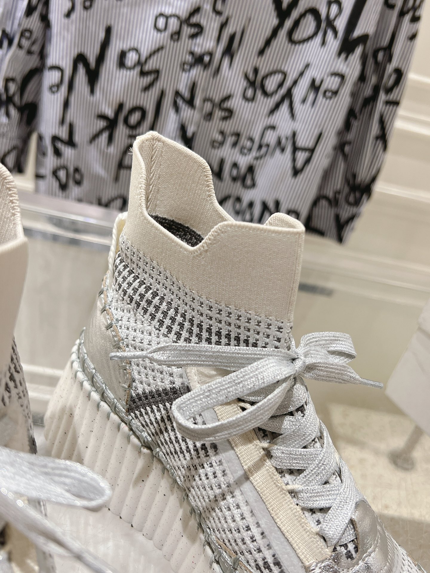 Sneakers S