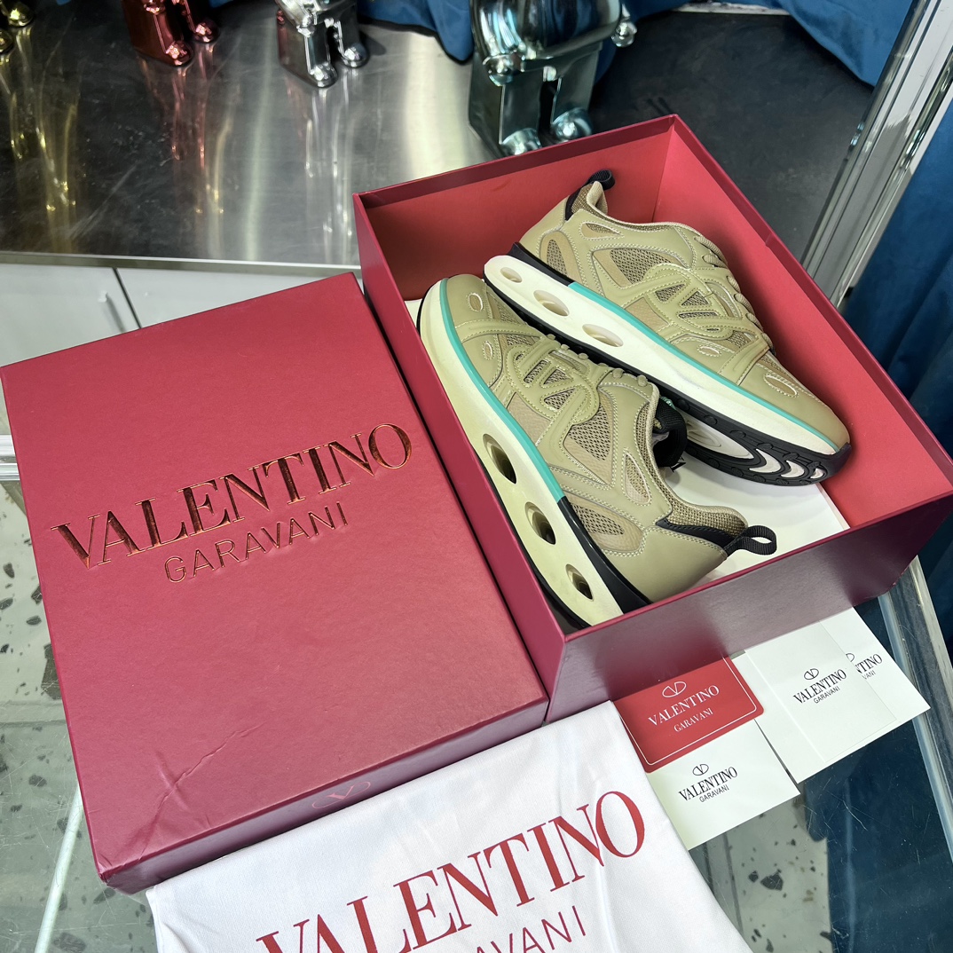 Valentino Male Sneakers Breathable L