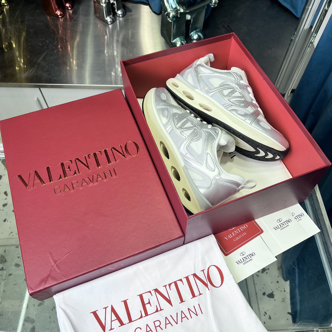 Valentino Male Sneakers Breathable L