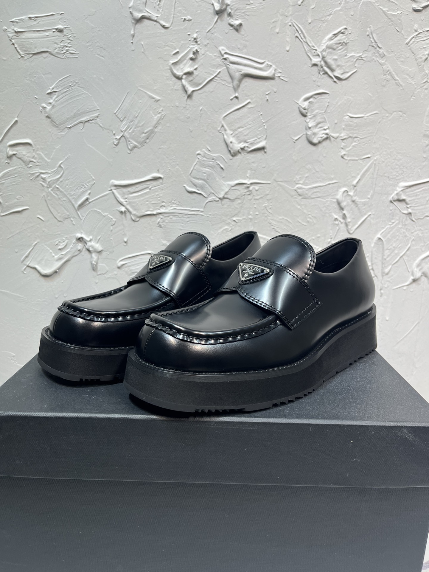 Prada Basic Shoes M